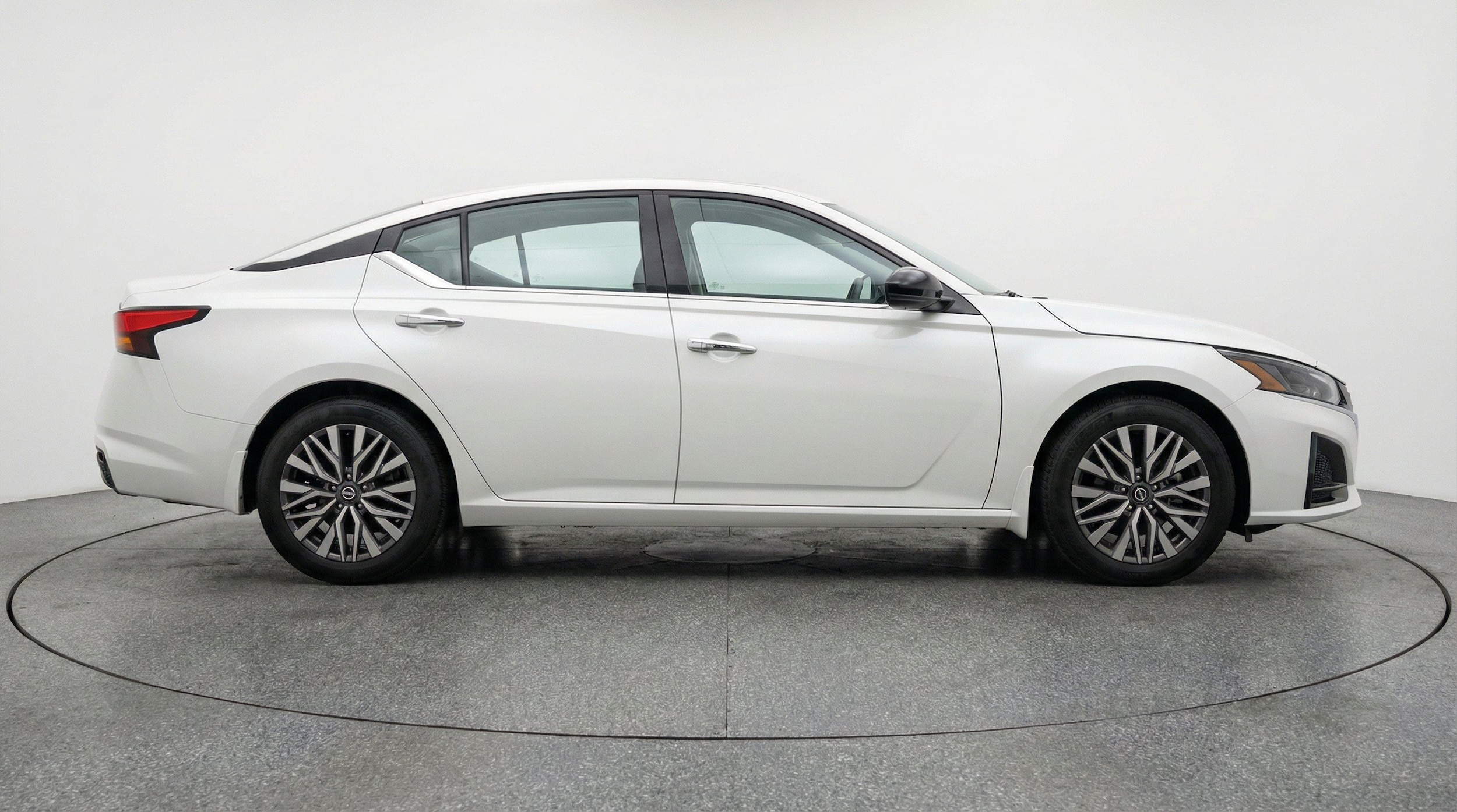 Thumbnail: 2025 Nissan Altima - 11