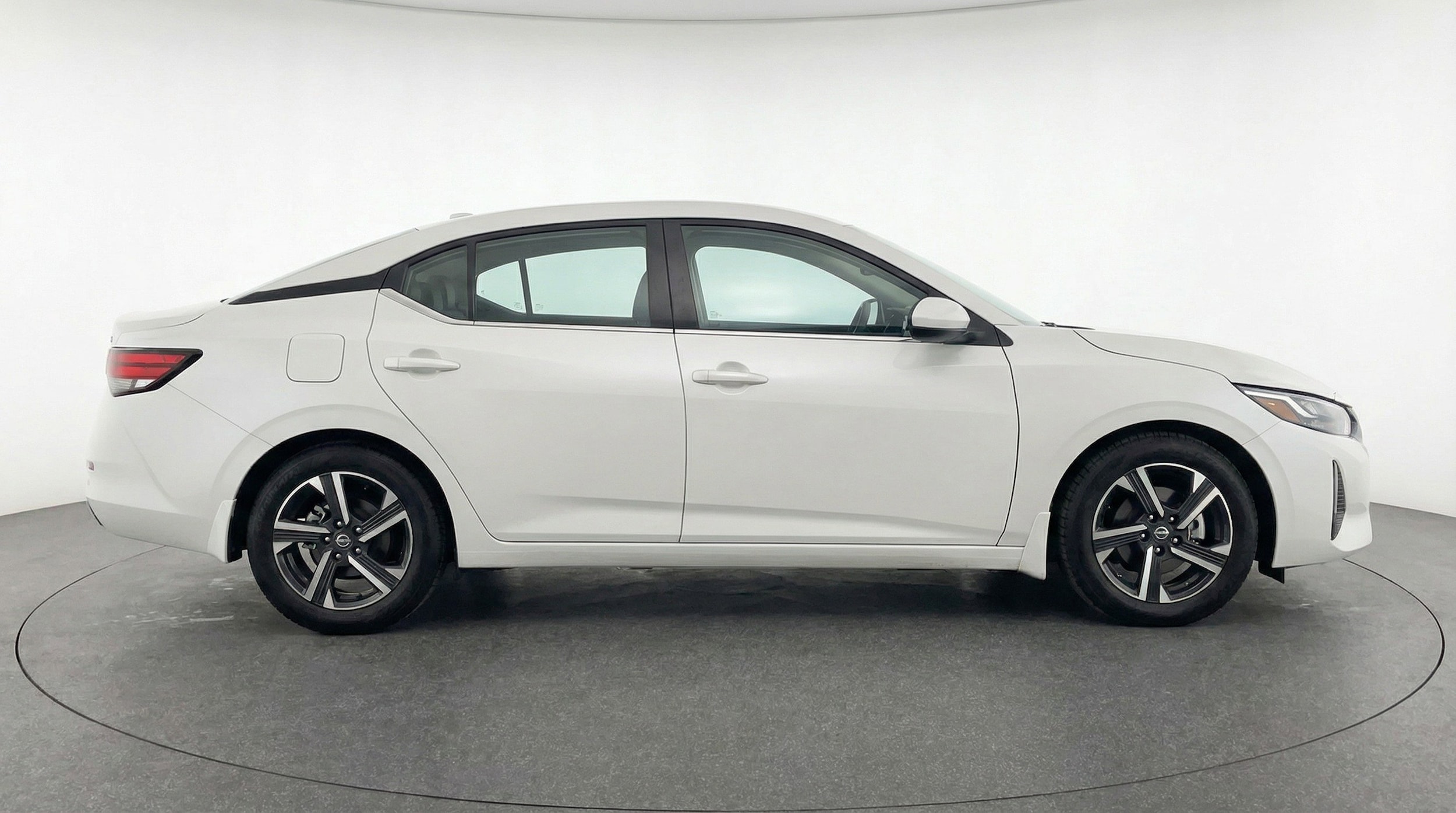 Thumbnail: 2025 Nissan Sentra - 11