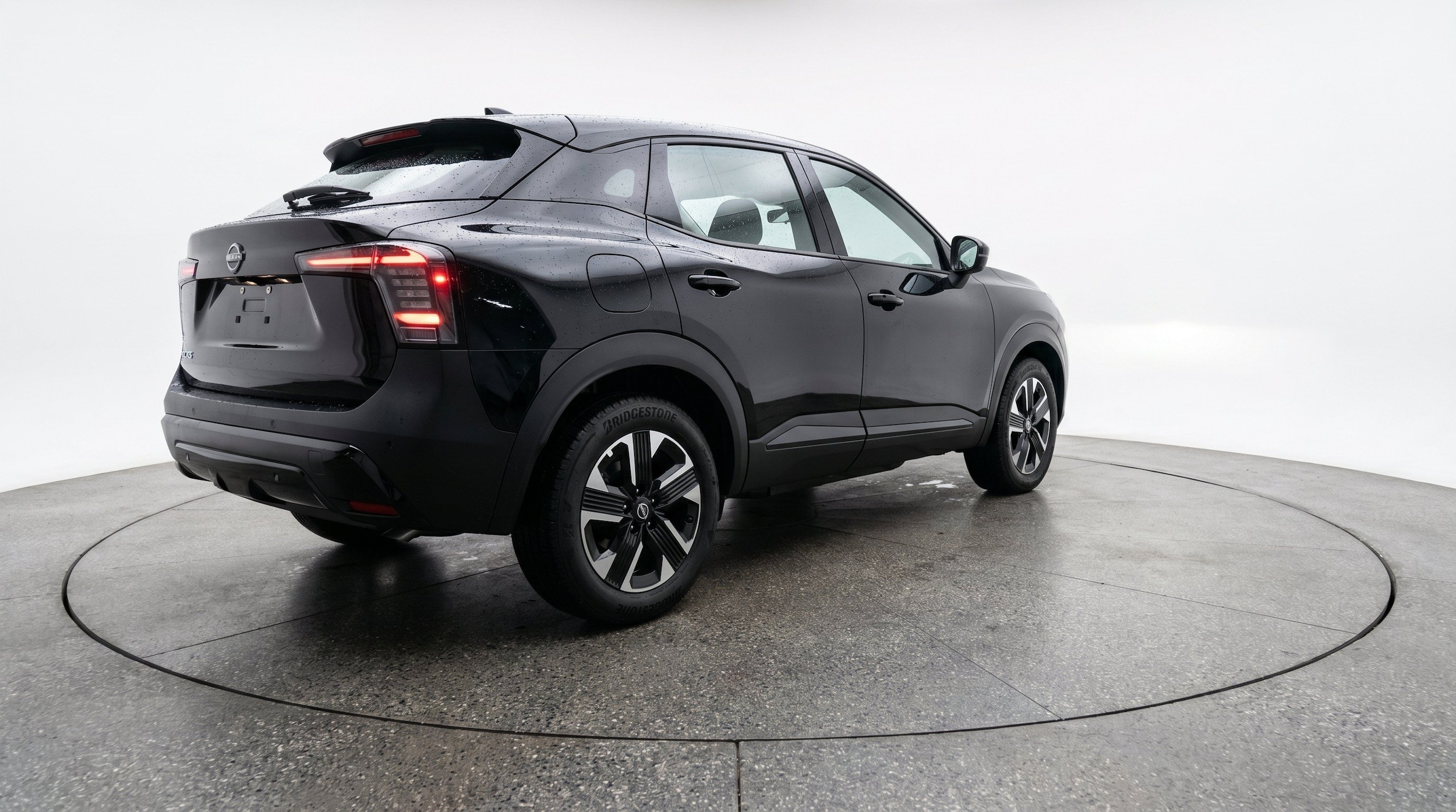 Thumbnail: 2026 Nissan Kicks - 9