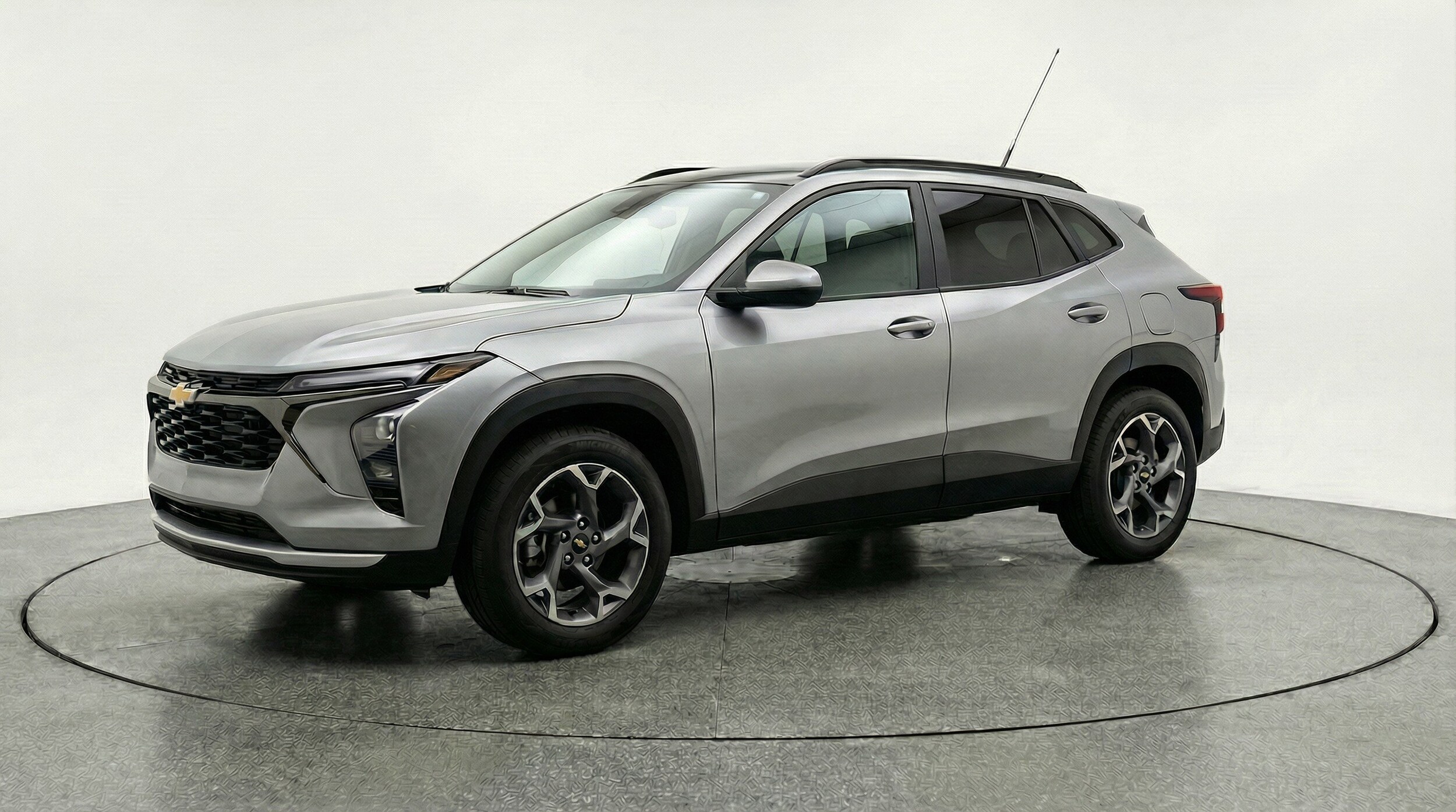 Thumbnail: 2025 Chevrolet Trax - 3