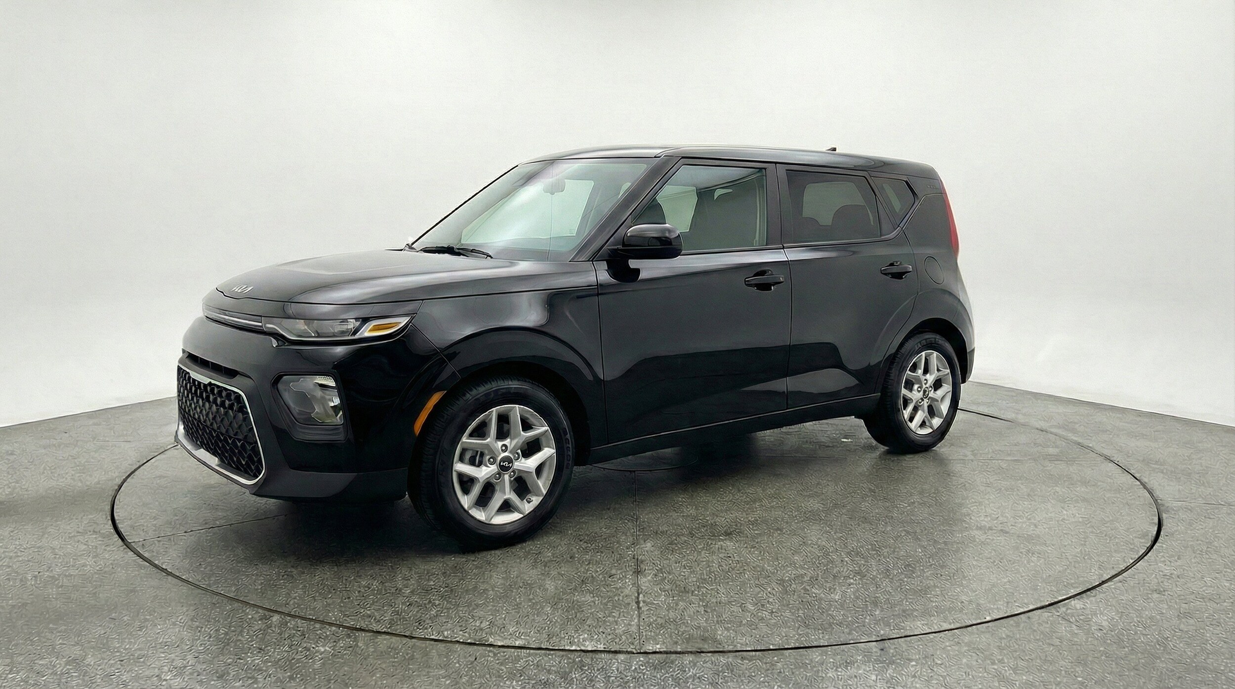 Thumbnail: 2025 Kia Soul - 3