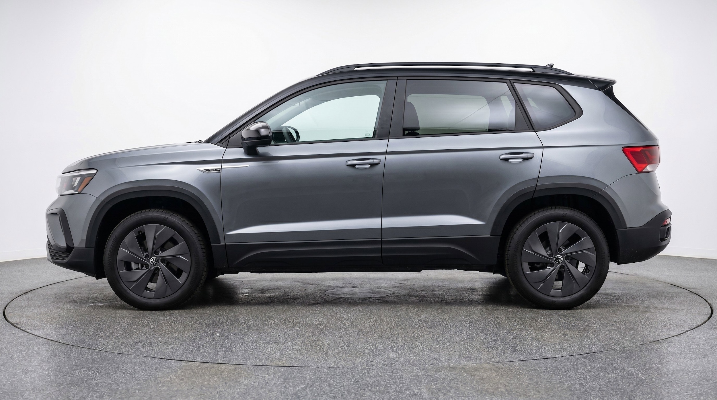 Thumbnail: 2025 Volkswagen Taos - 5