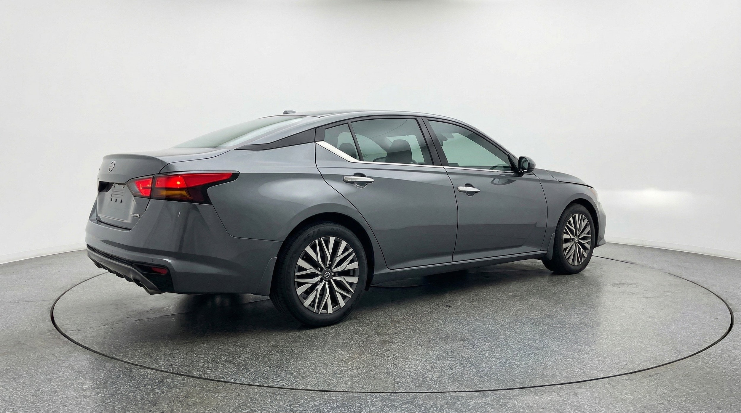 Thumbnail: 2025 Nissan Altima - 9