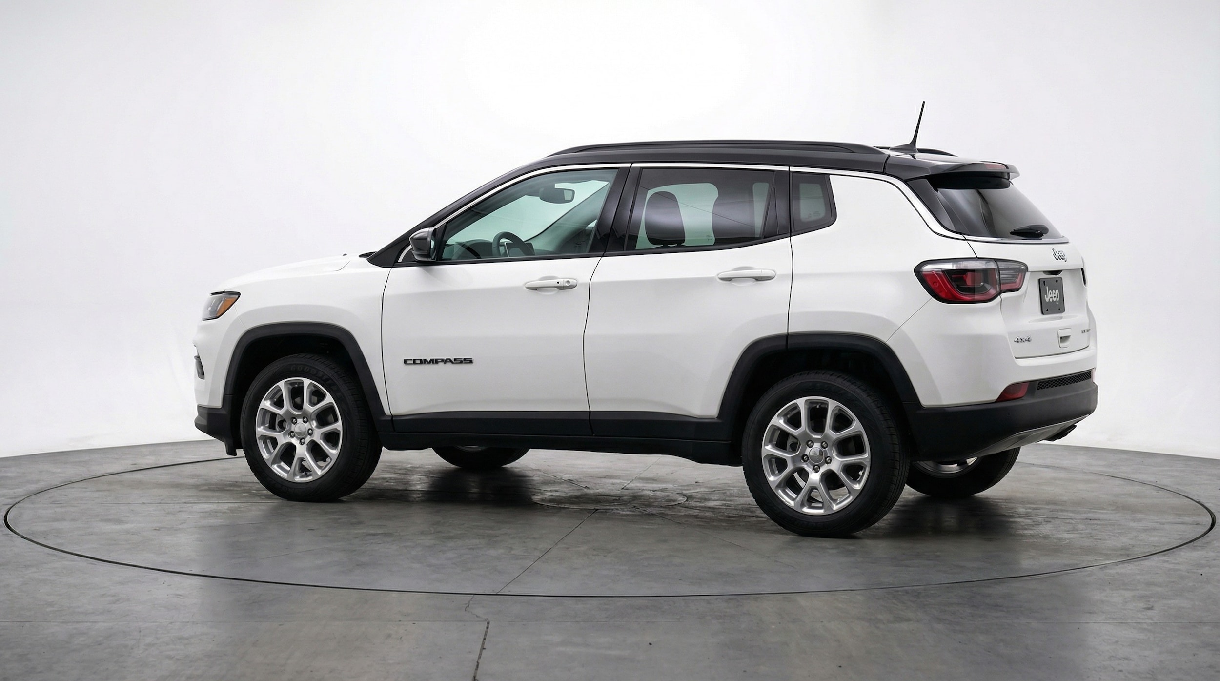 Thumbnail: 2025 Jeep Compass - 4