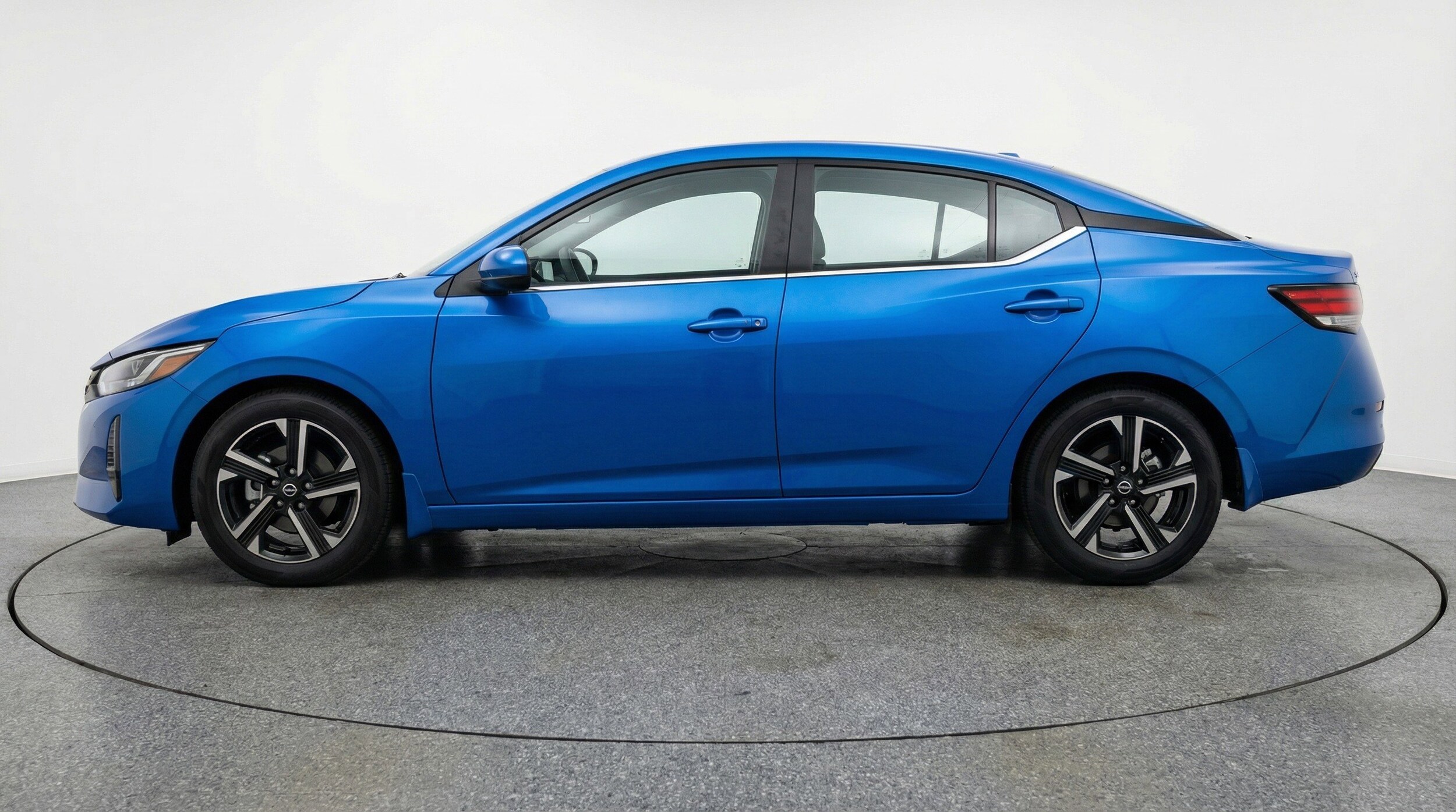 Thumbnail: 2025 Nissan Sentra - 5