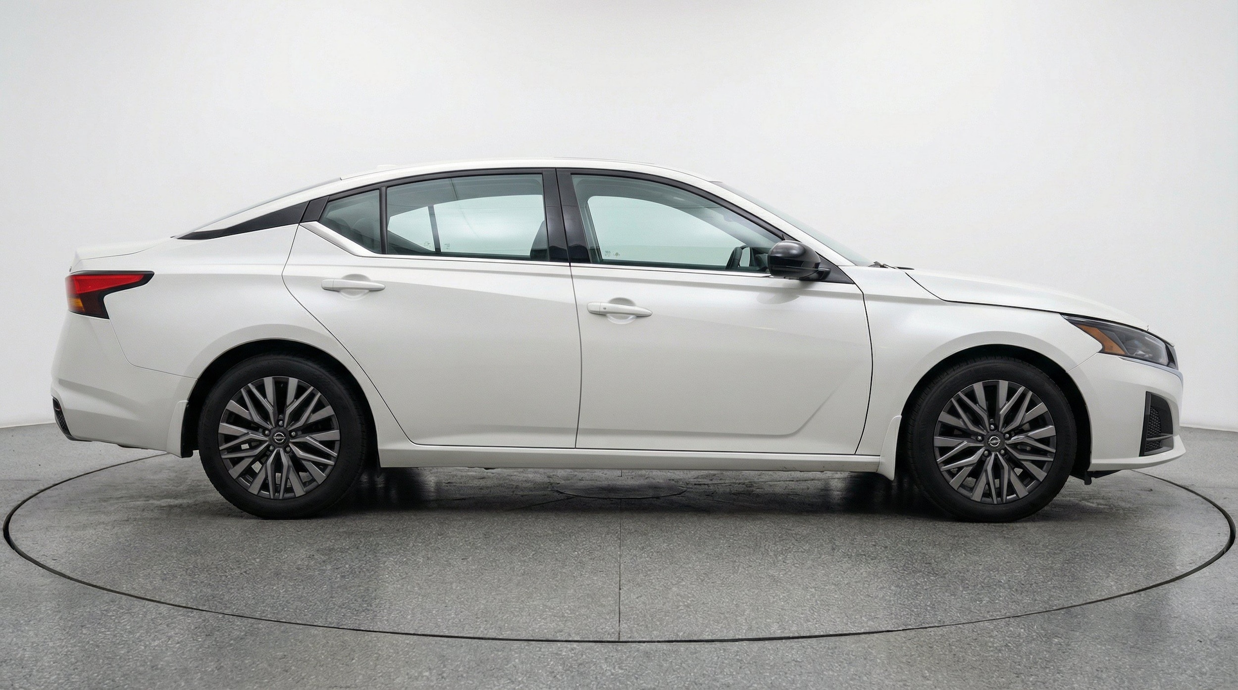 Thumbnail: 2025 Nissan Altima - 11