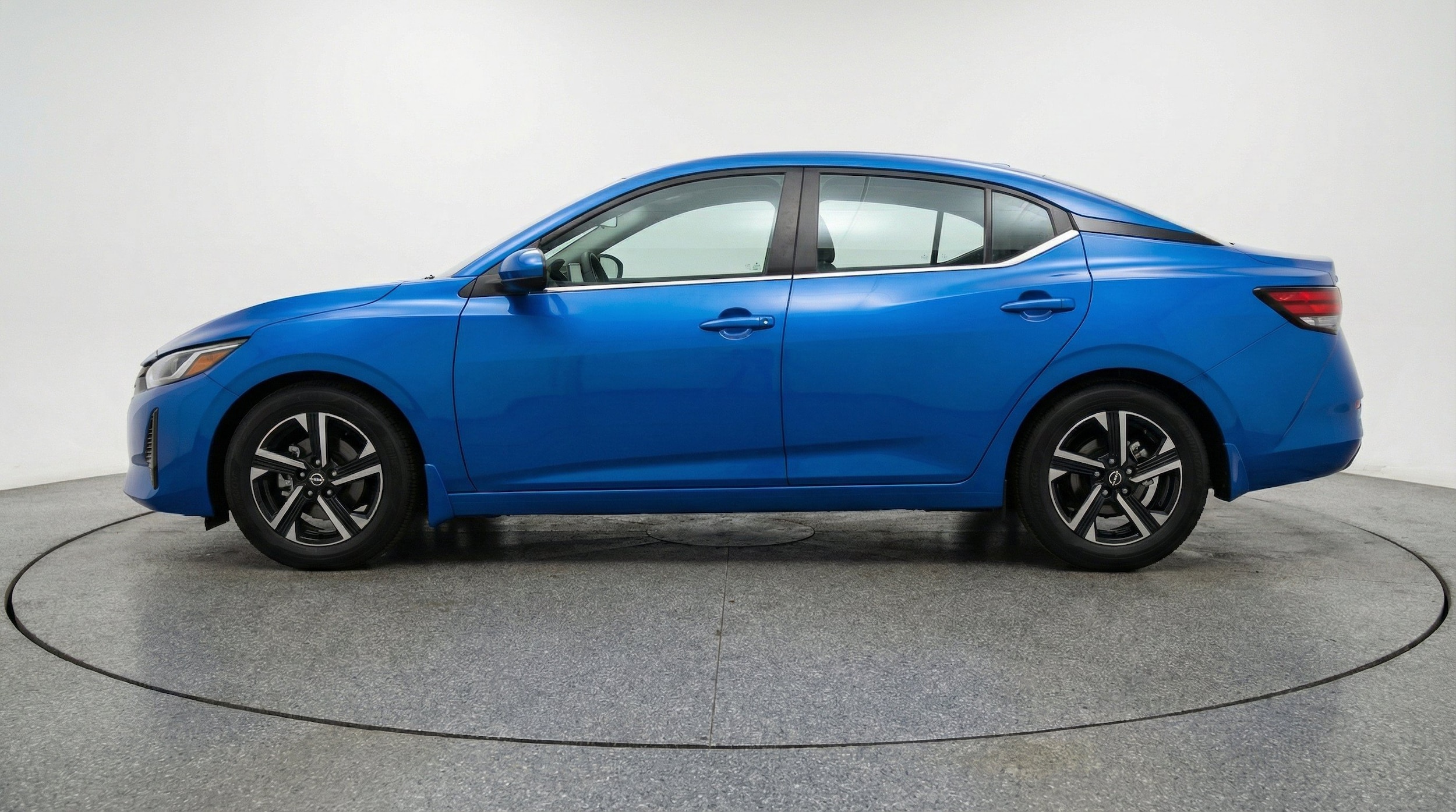 Thumbnail: 2025 Nissan Sentra - 5