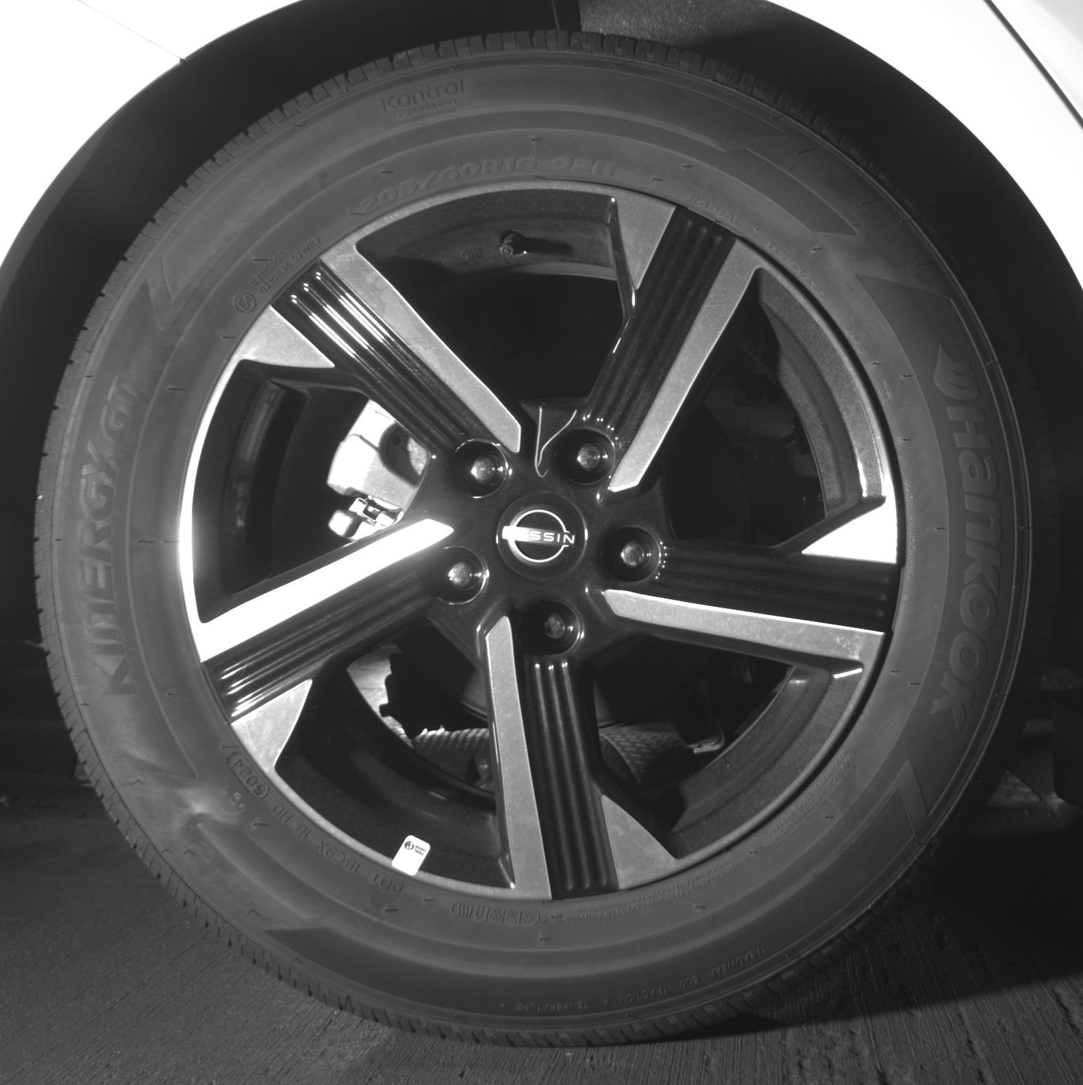 Thumbnail: 2025 Nissan Sentra - 15