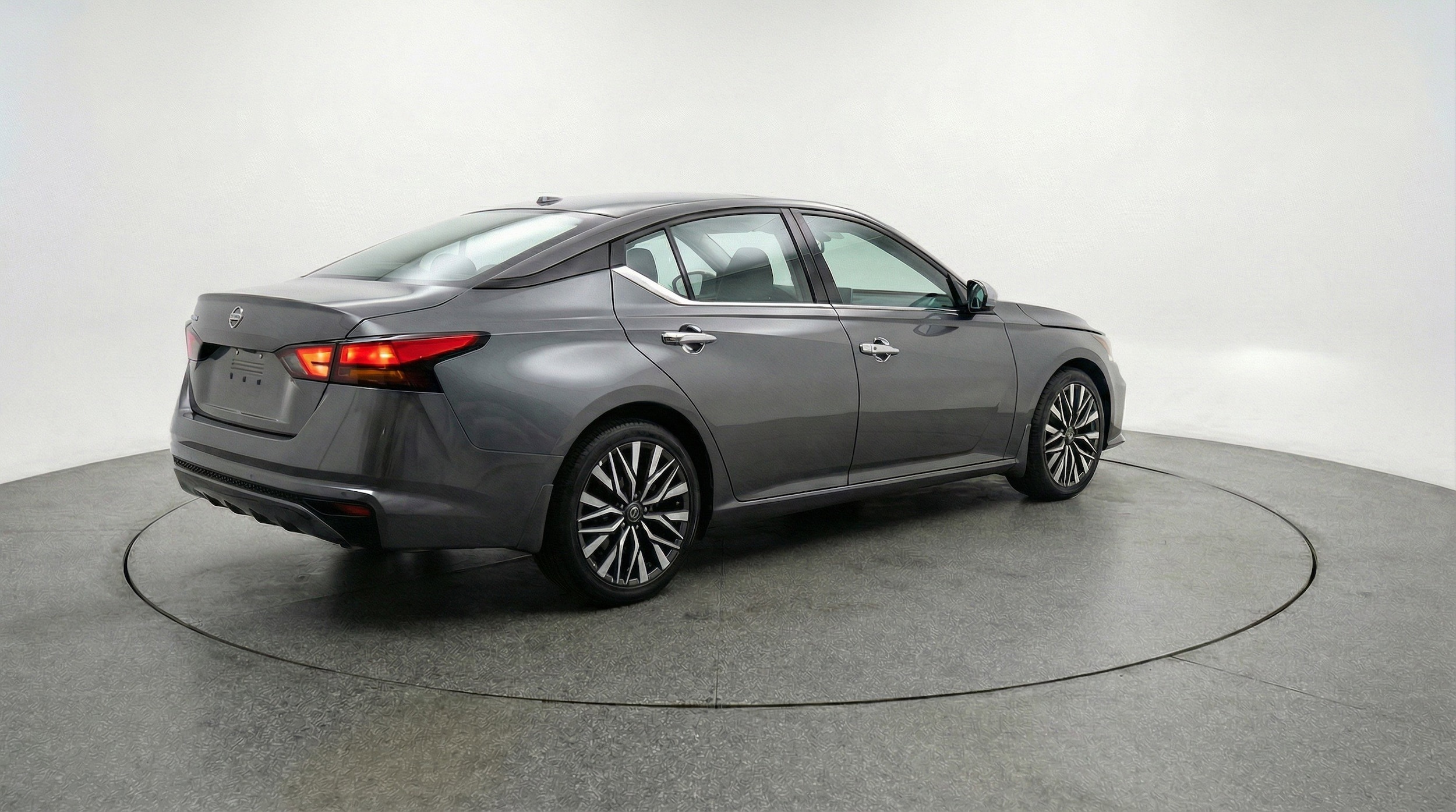 Thumbnail: 2025 Nissan Altima - 9