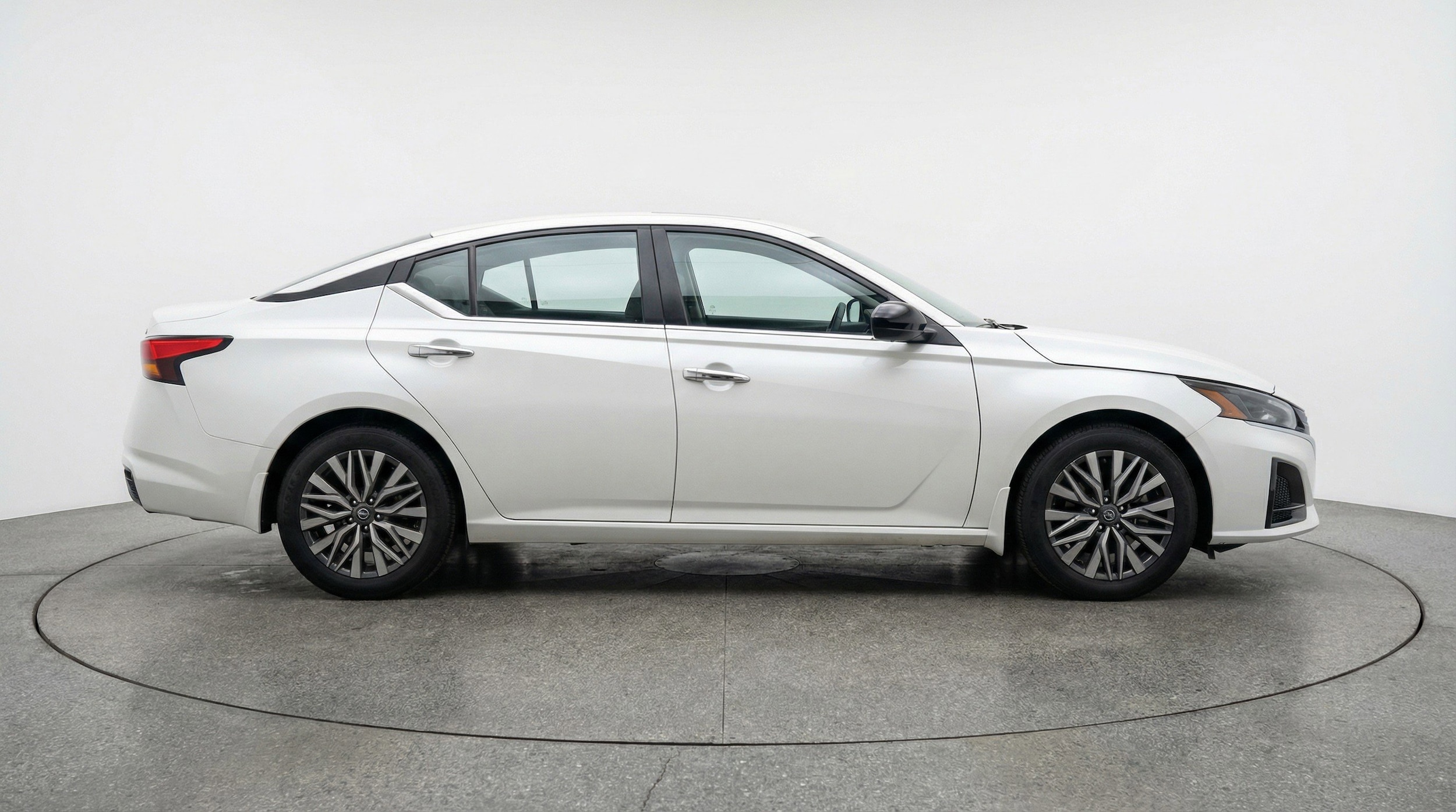 Thumbnail: 2025 Nissan Altima - 11