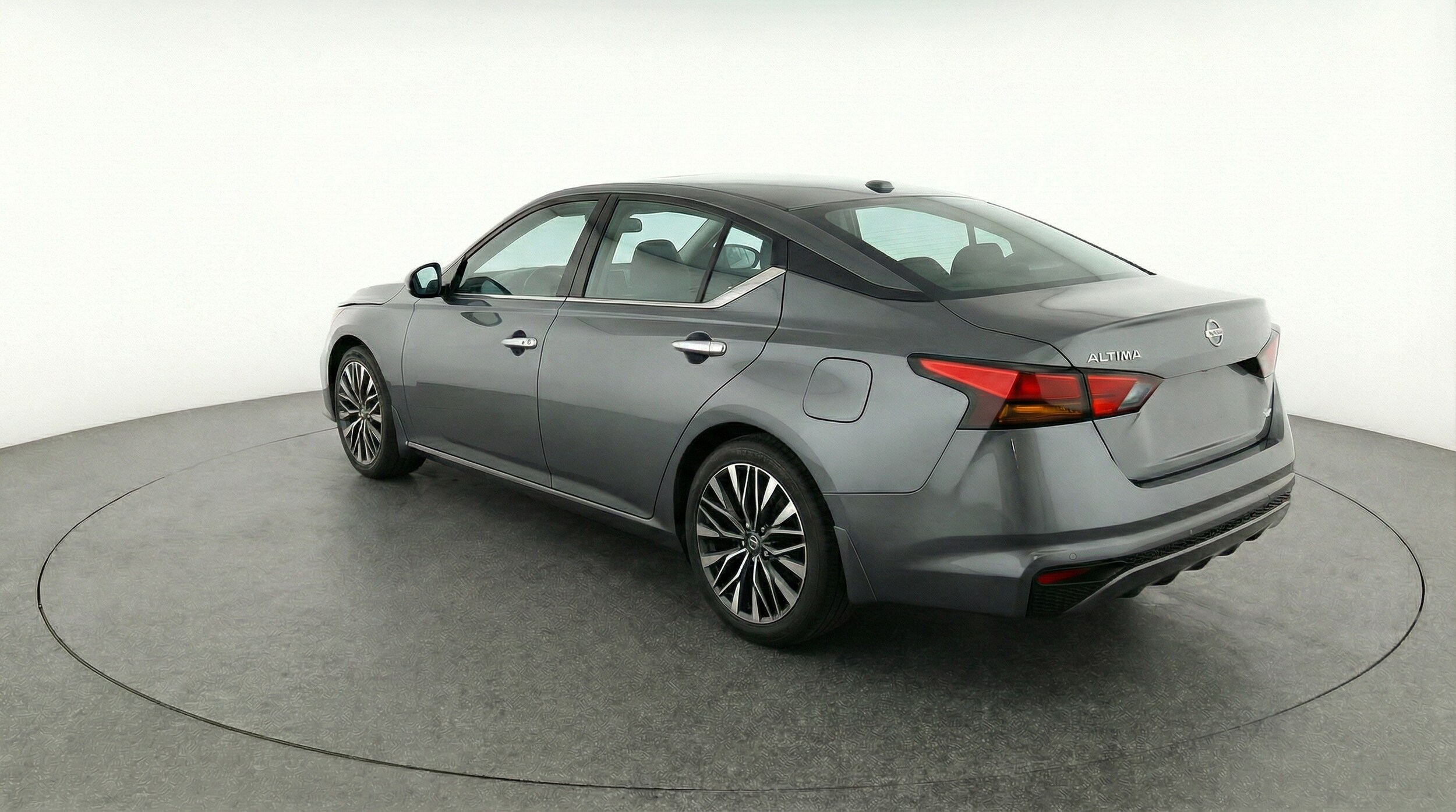 Thumbnail: 2025 Nissan Altima - 5