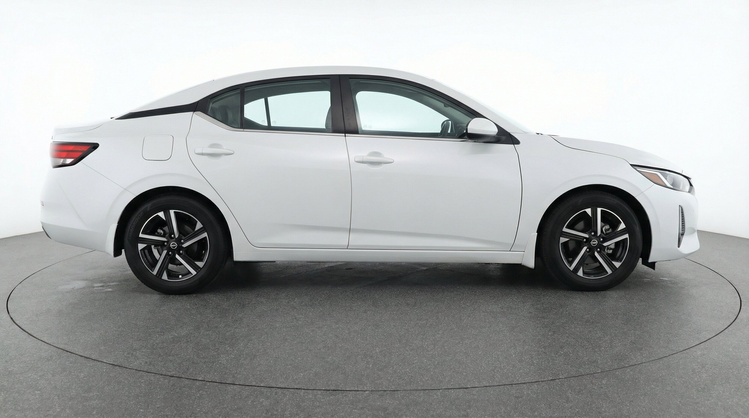 Thumbnail: 2025 Nissan Sentra - 11