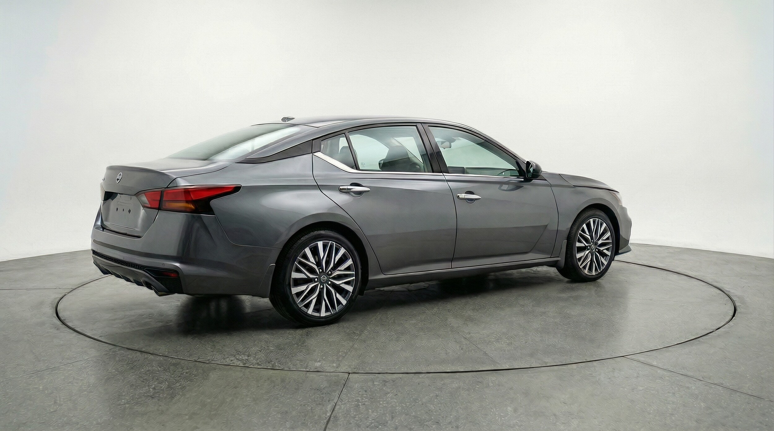 Thumbnail: 2025 Nissan Altima - 7