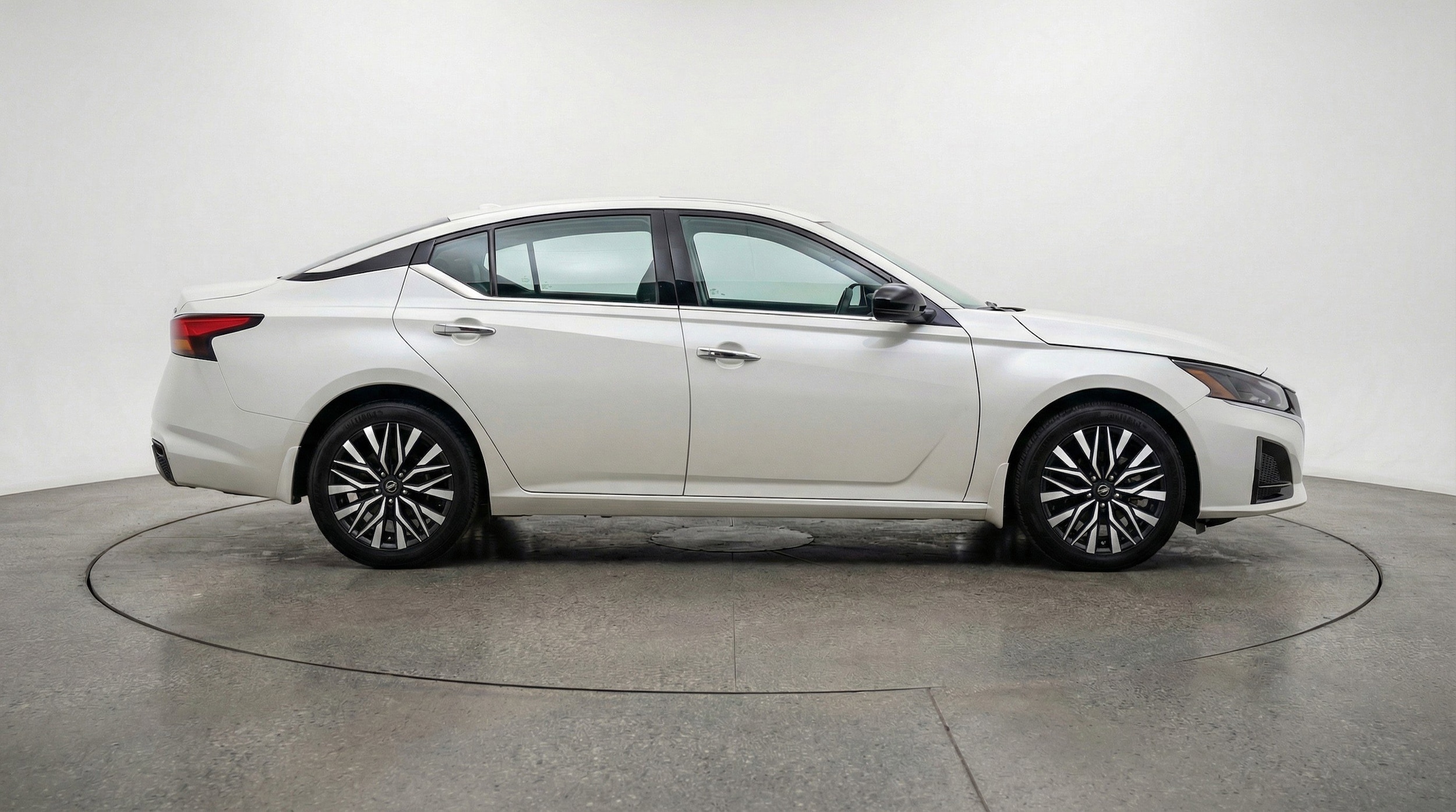 Thumbnail: 2025 Nissan Altima - 11