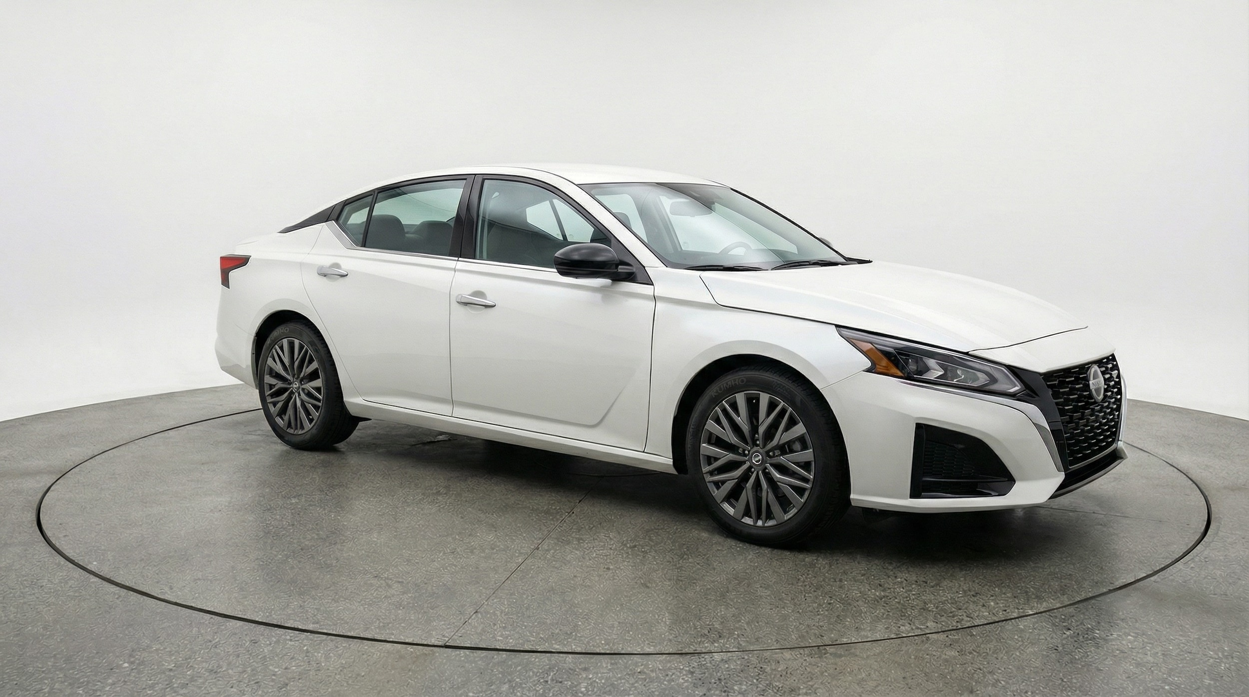 Thumbnail: 2025 Nissan Altima - 1