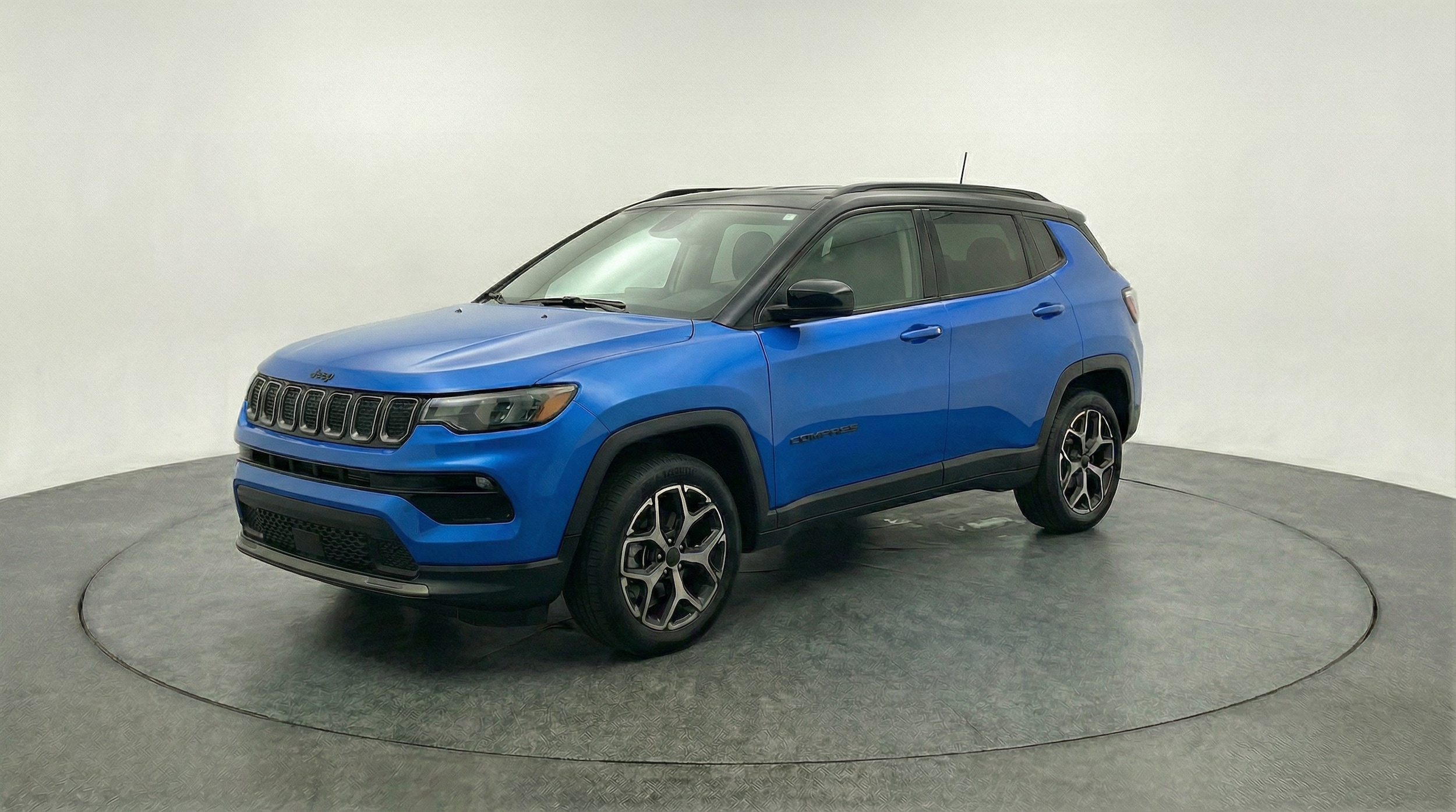 Thumbnail: 2025 Jeep Compass - 3