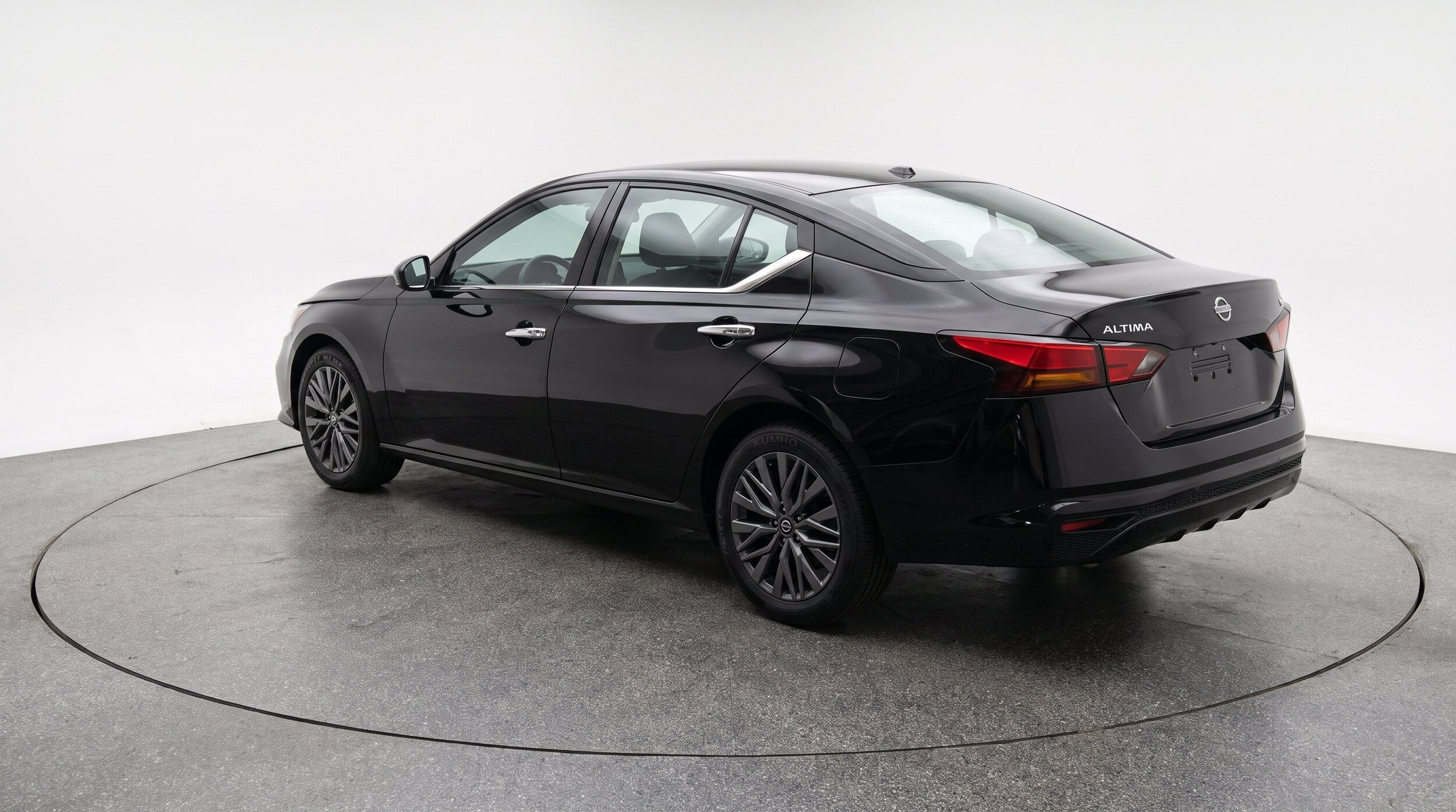 Thumbnail: 2025 Nissan Altima - 6