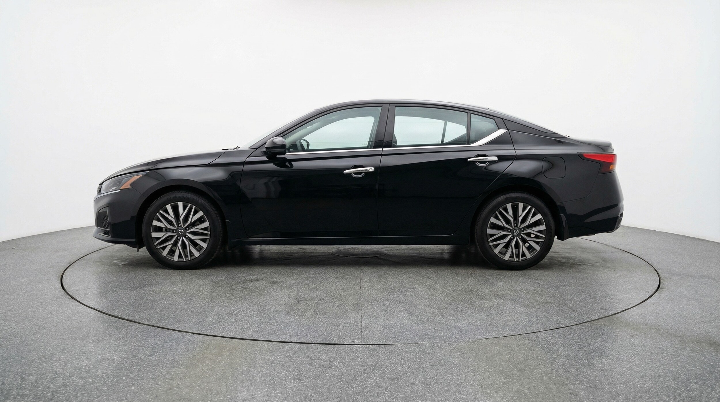 Thumbnail: 2025 Nissan Altima - 4