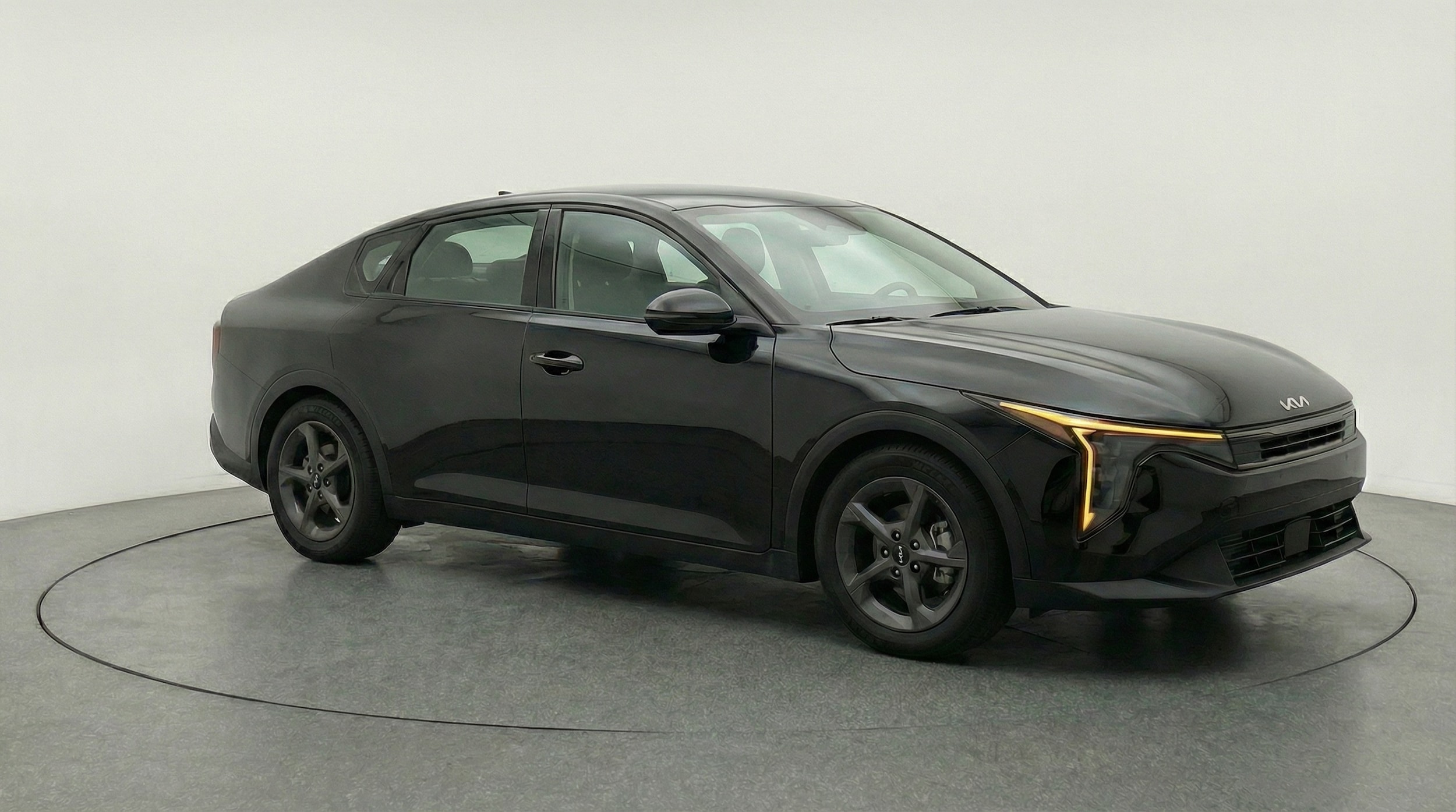 Thumbnail: 2025 Kia K4 - 1