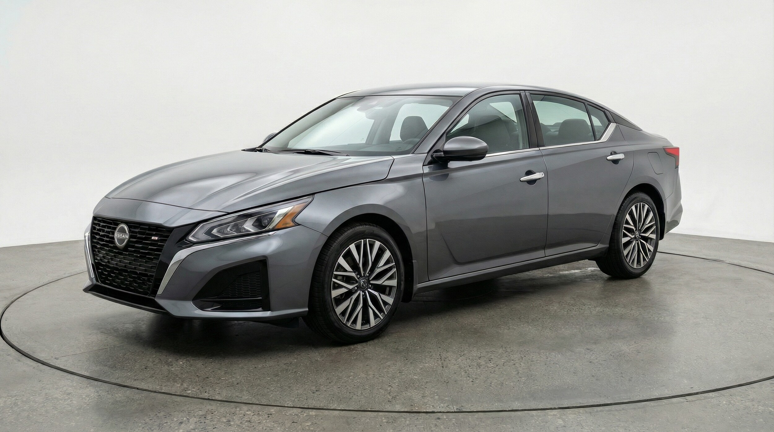 Thumbnail: 2025 Nissan Altima - 3