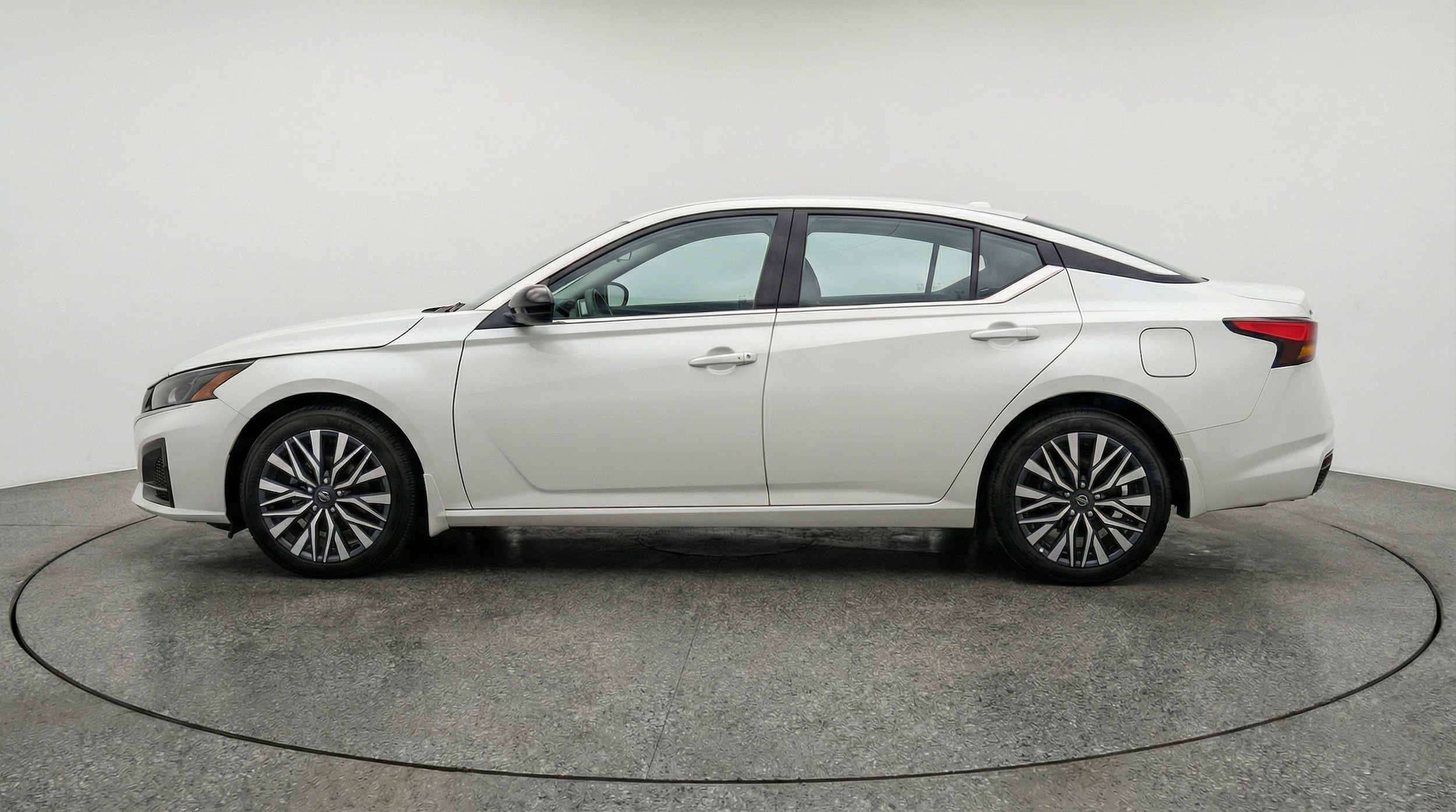 Thumbnail: 2025 Nissan Altima - 4