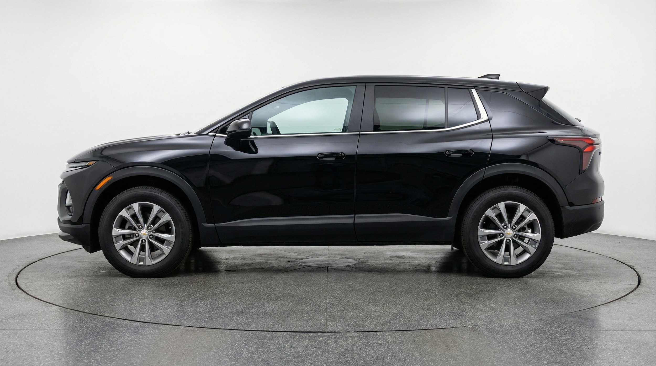 Thumbnail: 2025 Chevrolet Equinox - 4