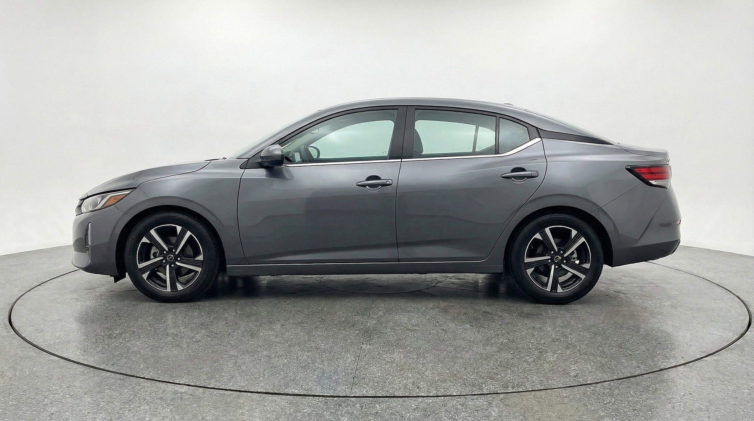 Thumbnail: 2025 Nissan Sentra - 5