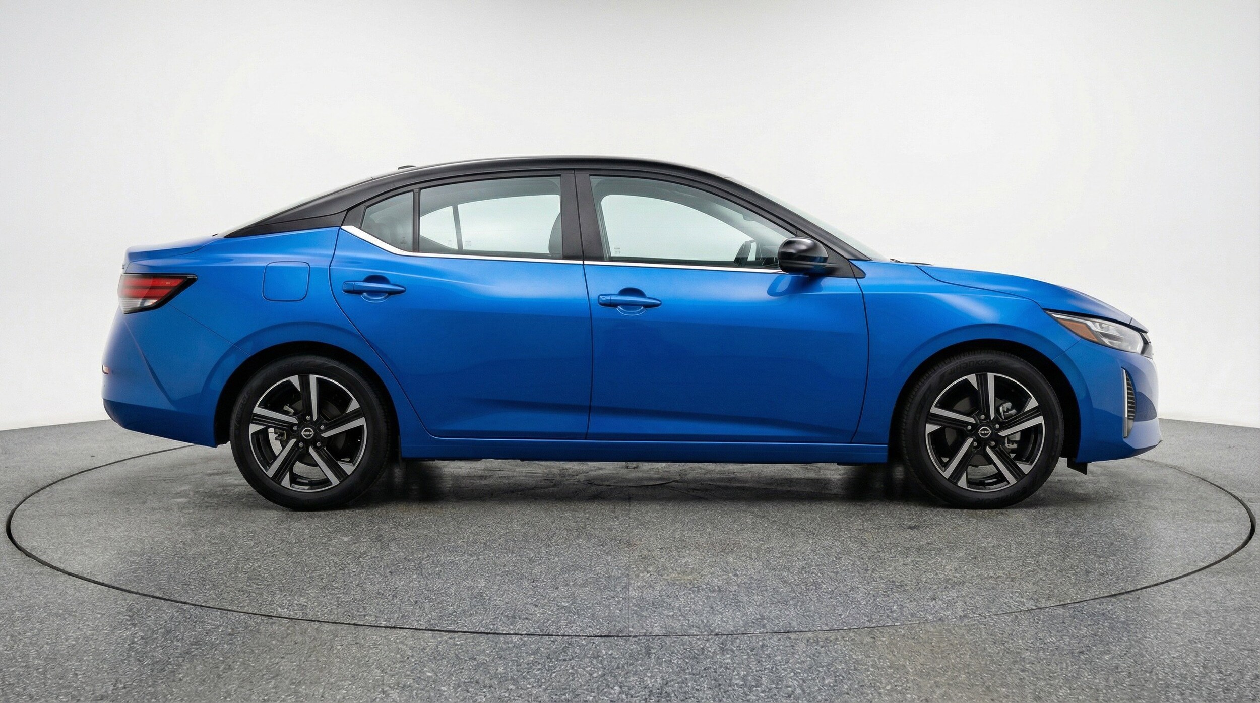 Thumbnail: 2025 Nissan Sentra - 11