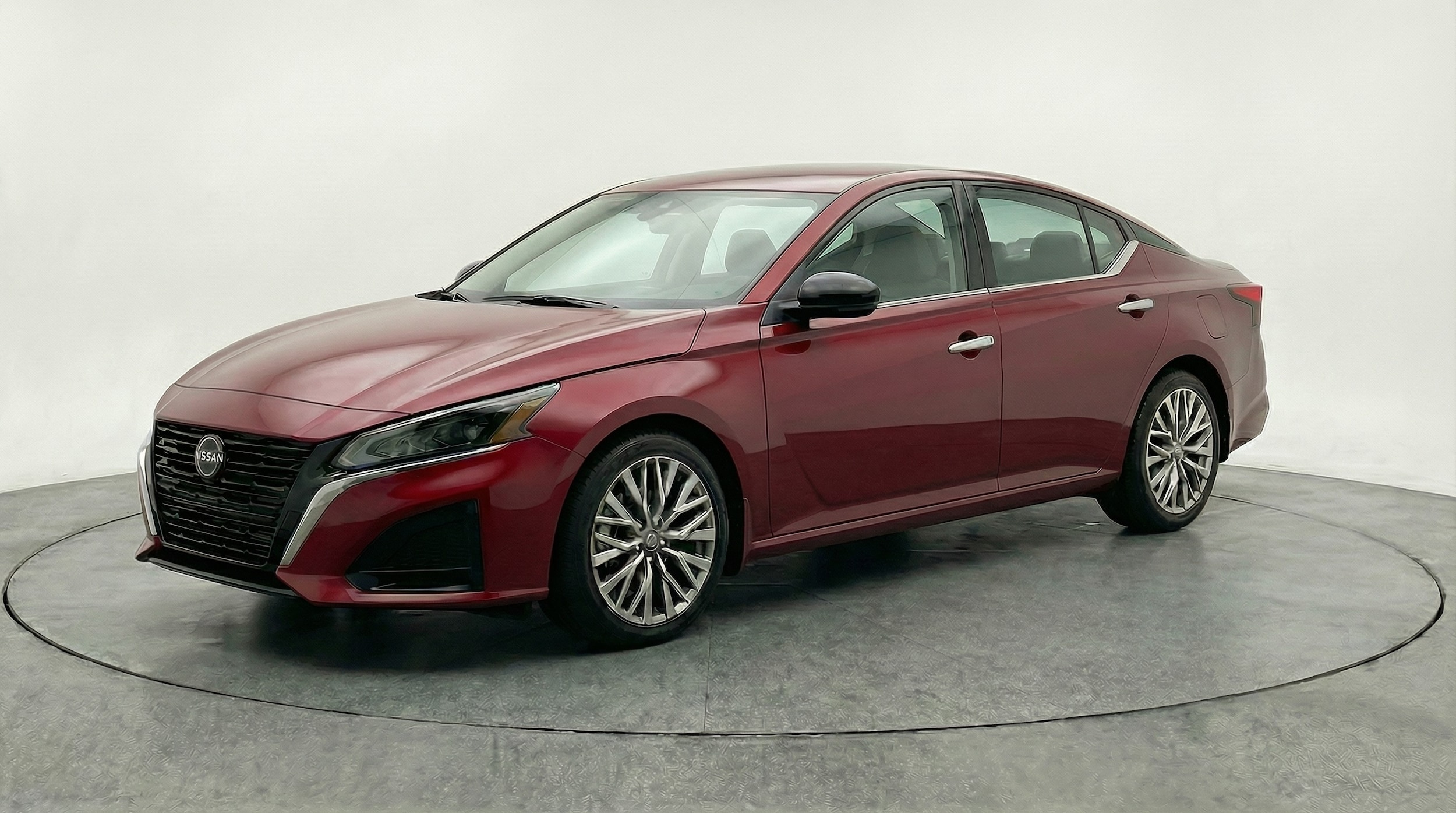 Thumbnail: 2025 Nissan Altima - 3