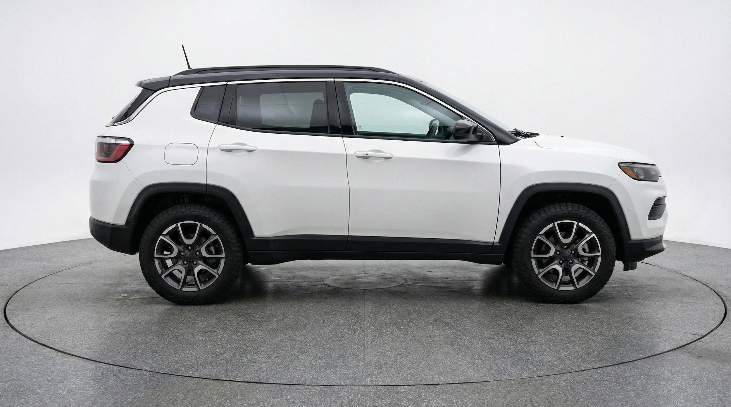 Thumbnail: 2025 Jeep Compass - 11