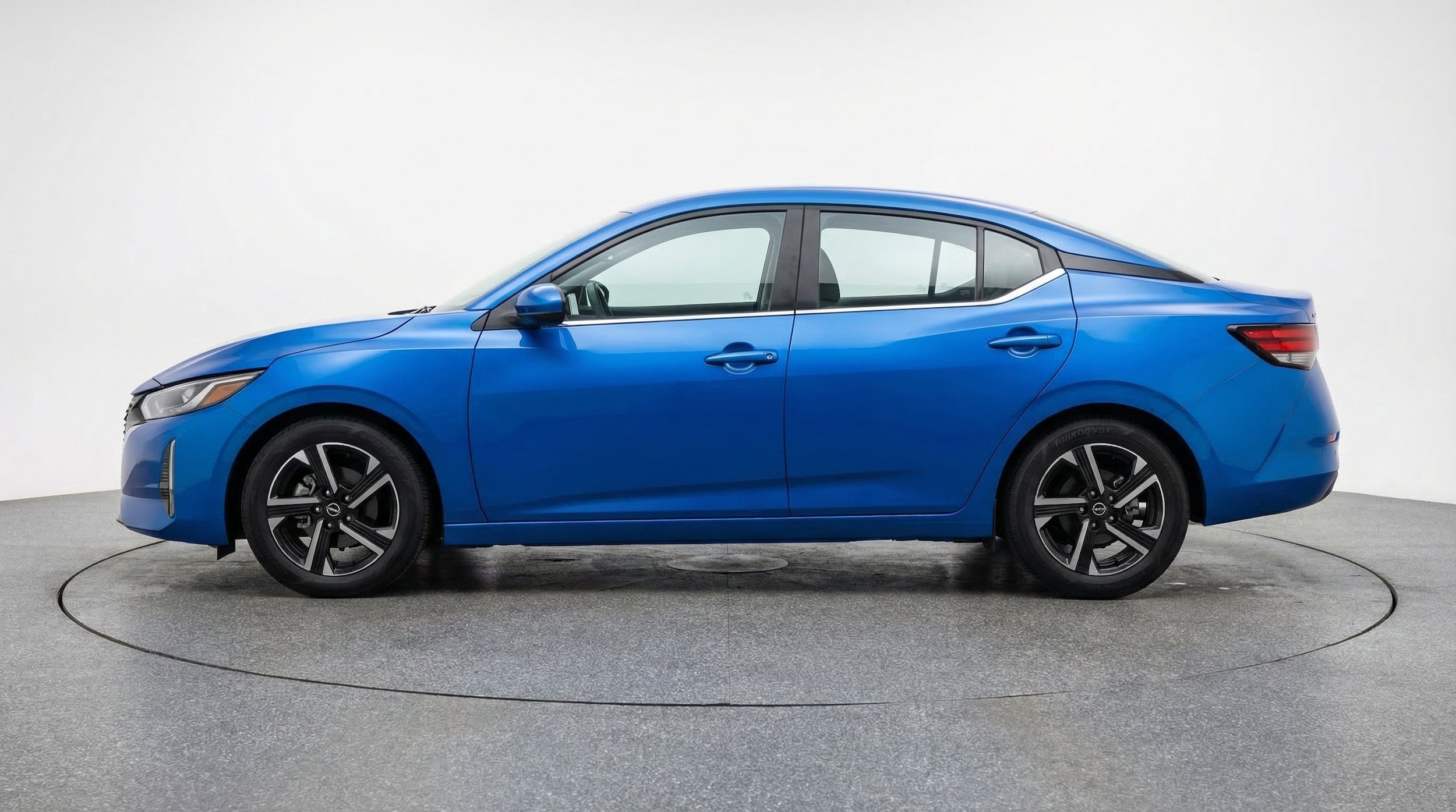 Thumbnail: 2025 Nissan Sentra - 5