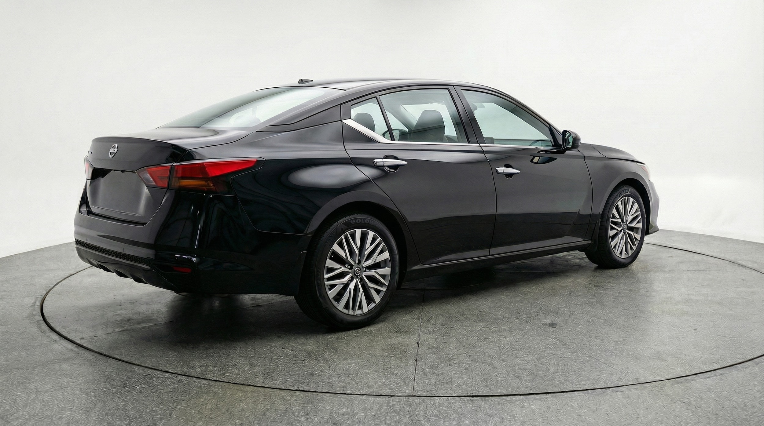 Thumbnail: 2025 Nissan Altima - 7