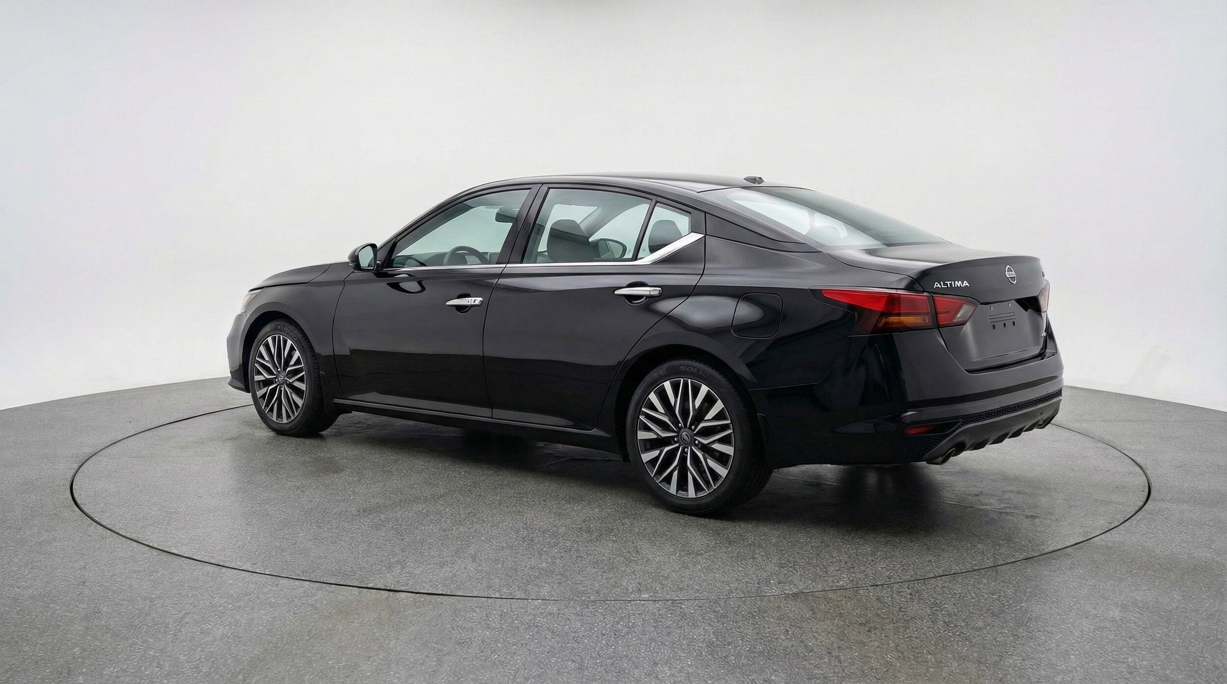 Thumbnail: 2025 Nissan Altima - 6