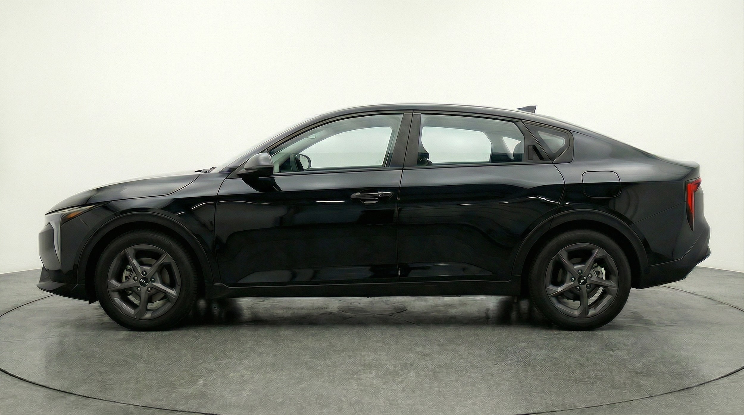 Thumbnail: 2025 Kia K4 - 4