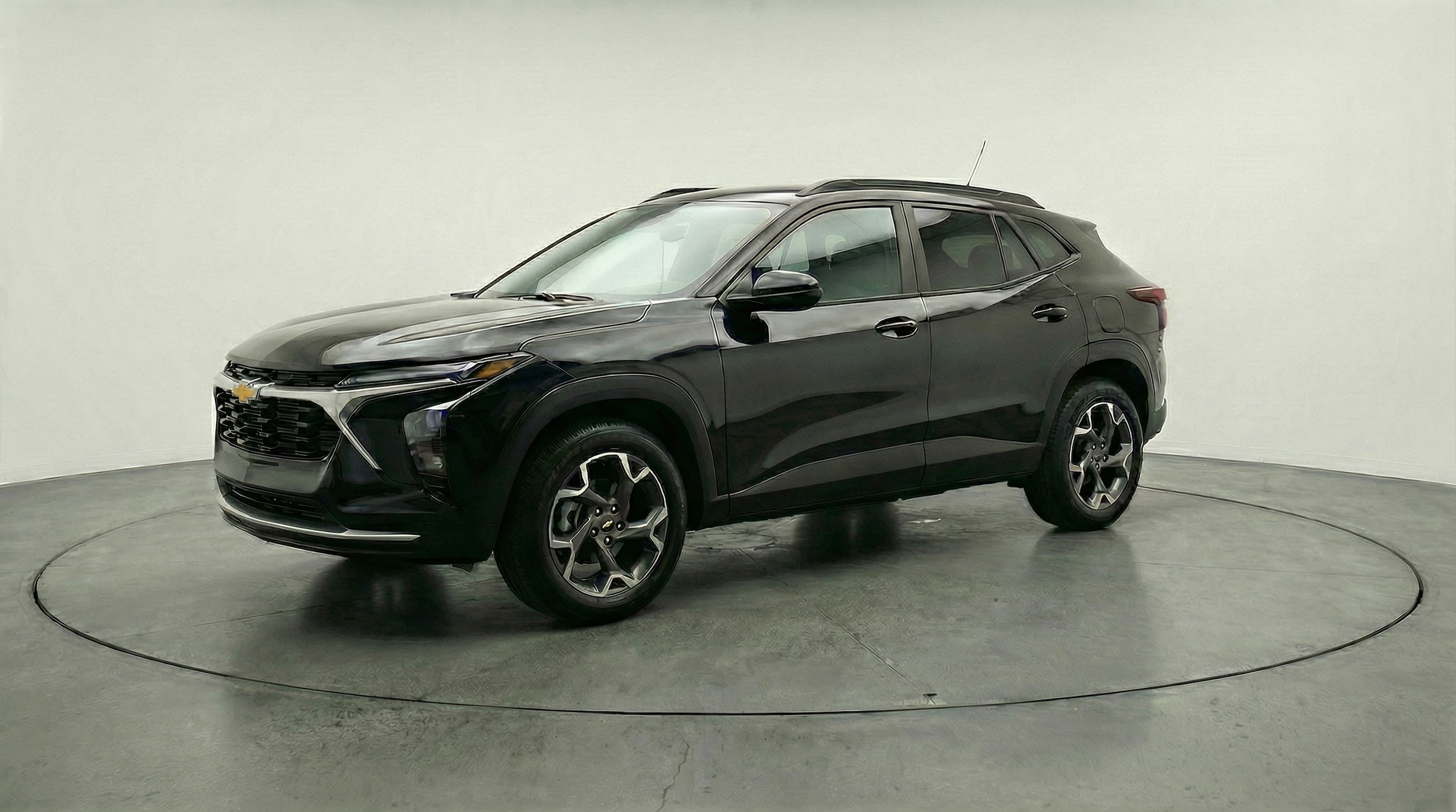 Thumbnail: 2025 Chevrolet Trax - 3