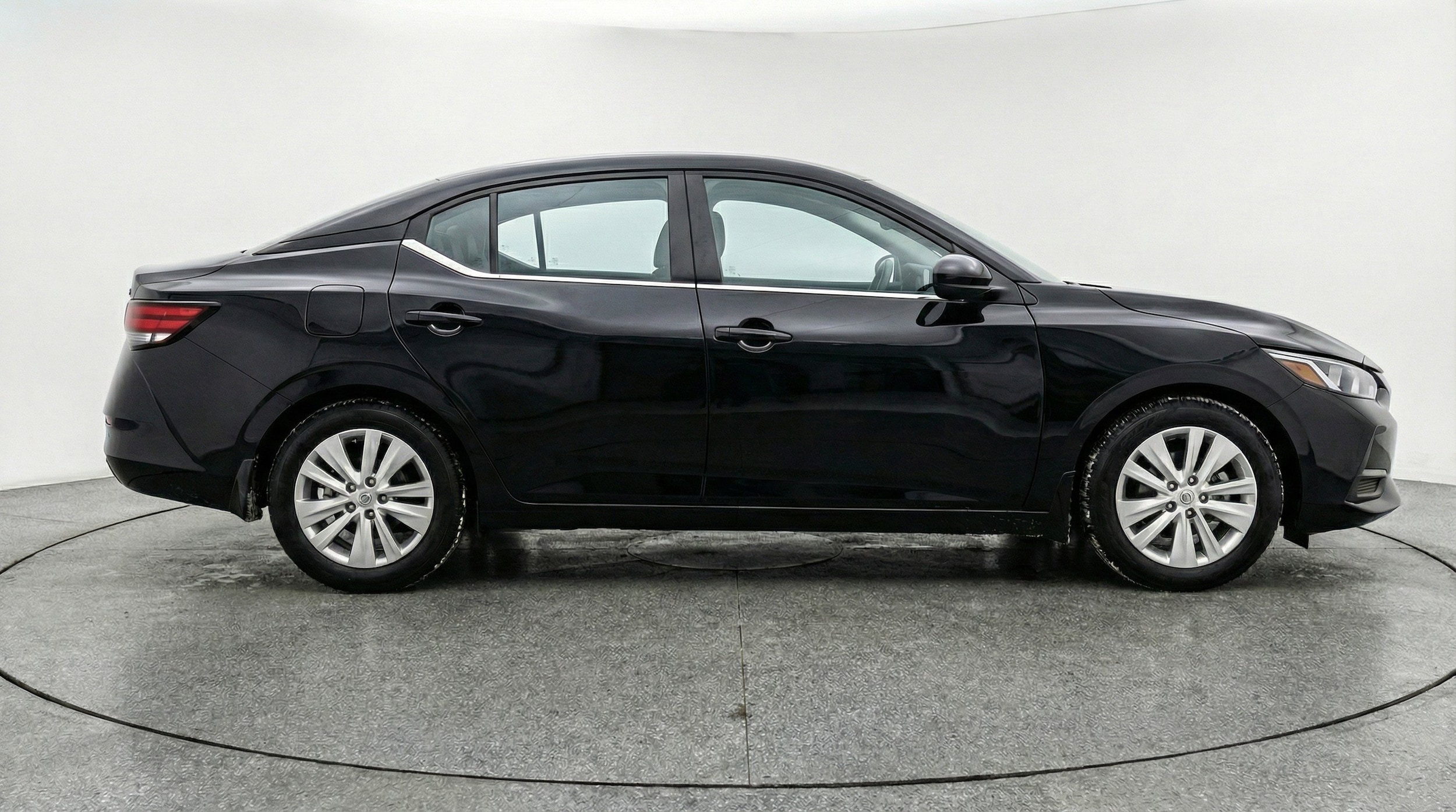 Thumbnail: 2025 Nissan Sentra - 11