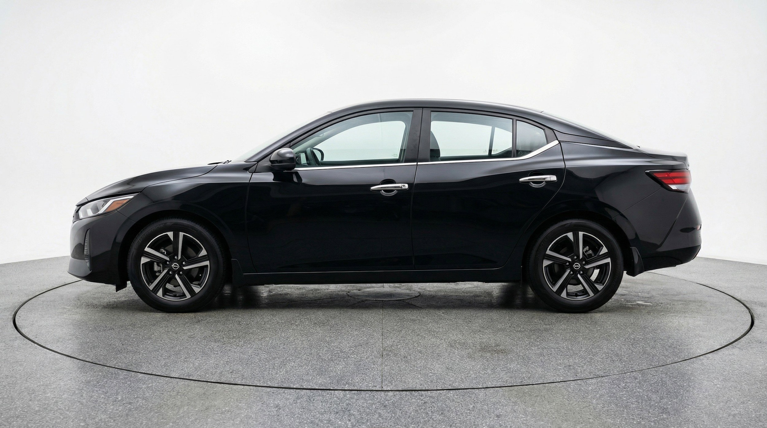 Thumbnail: 2025 Nissan Sentra - 5