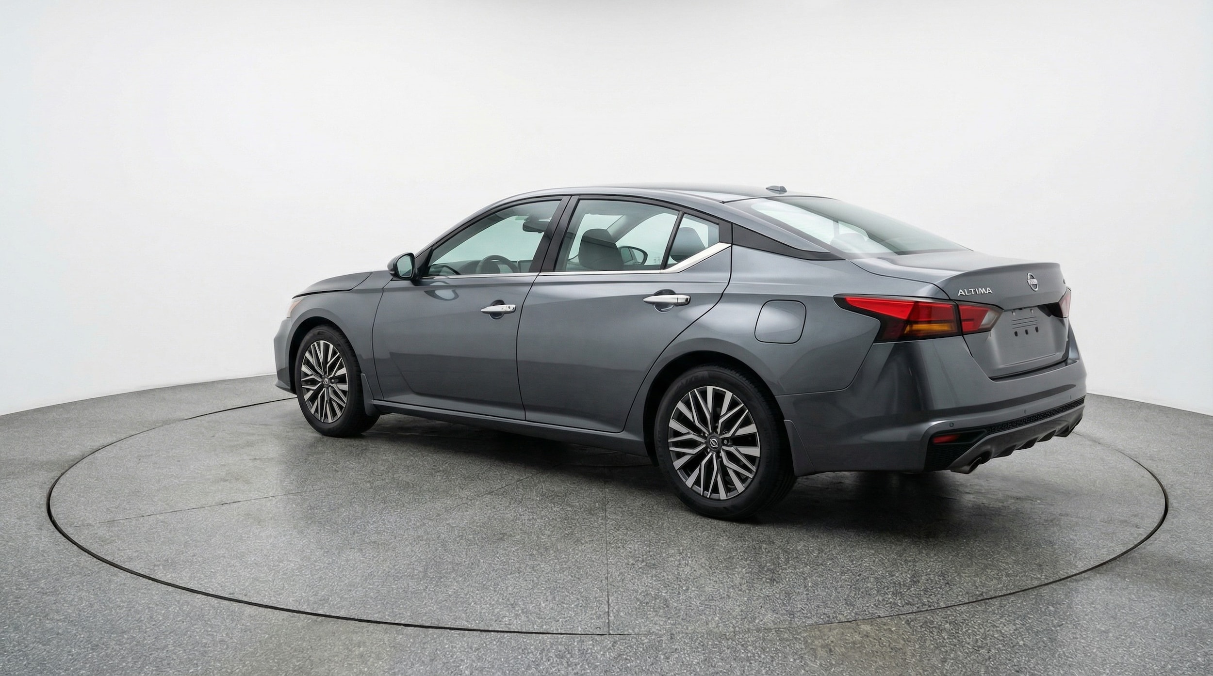 Thumbnail: 2025 Nissan Altima - 5