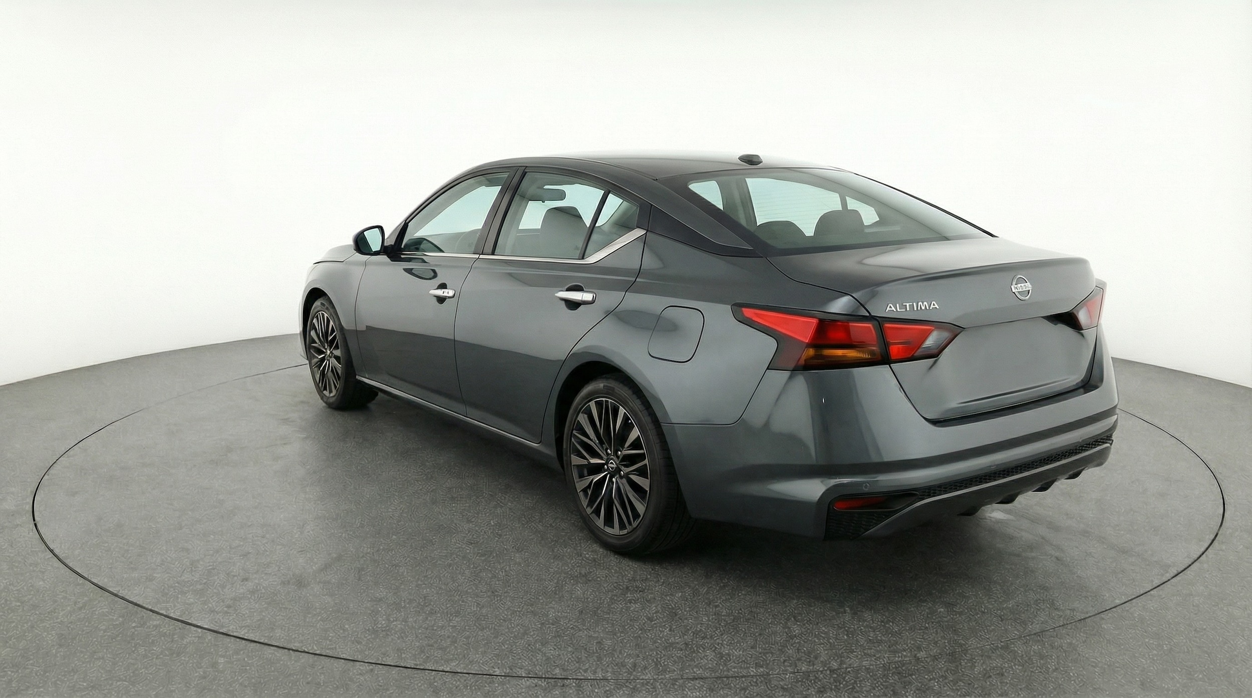 Thumbnail: 2025 Nissan Altima - 5