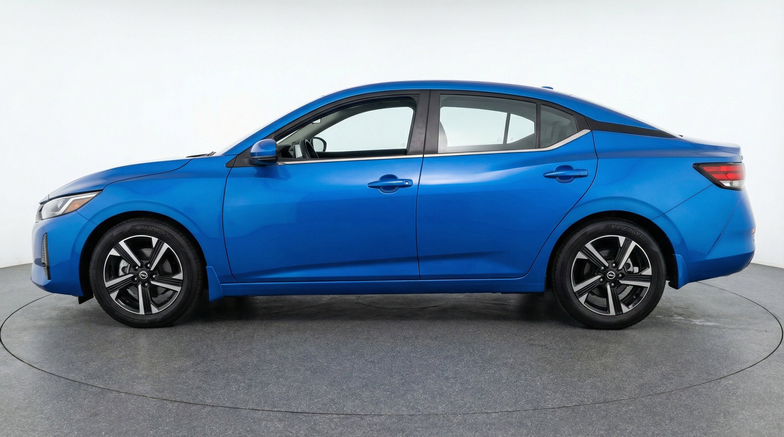 Thumbnail: 2025 Nissan Sentra - 5