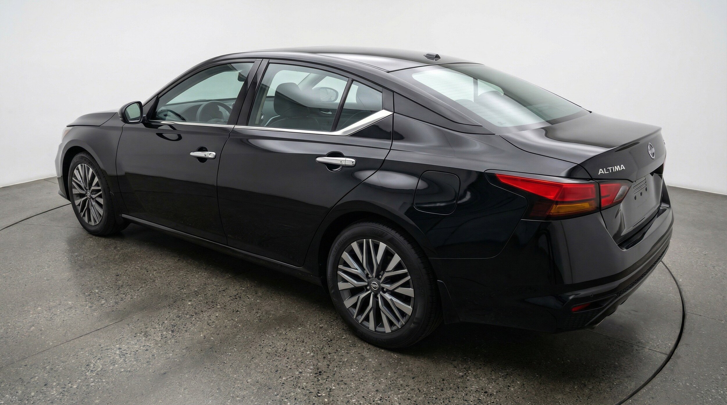 Thumbnail: 2025 Nissan Altima - 6