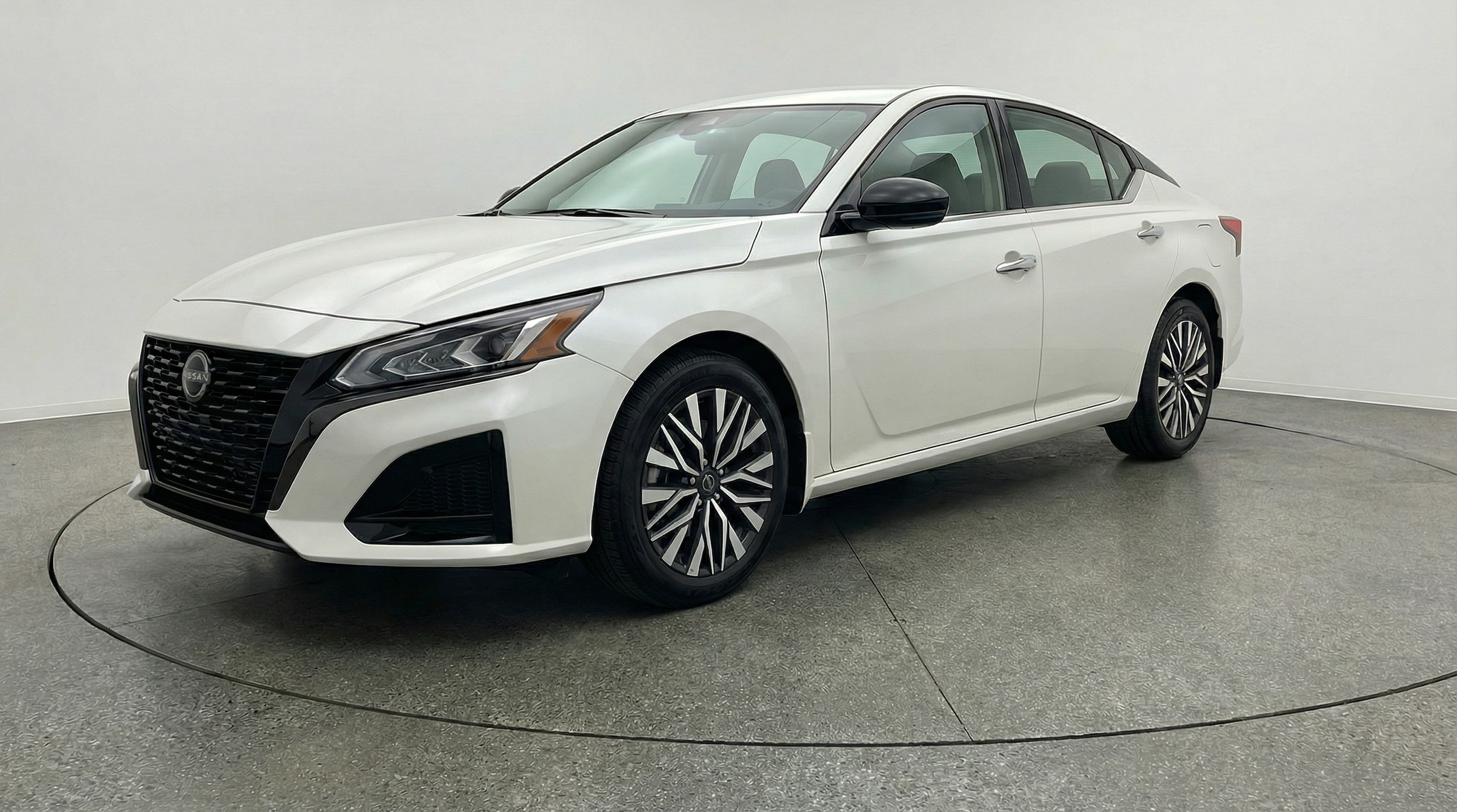 Thumbnail: 2025 Nissan Altima - 3