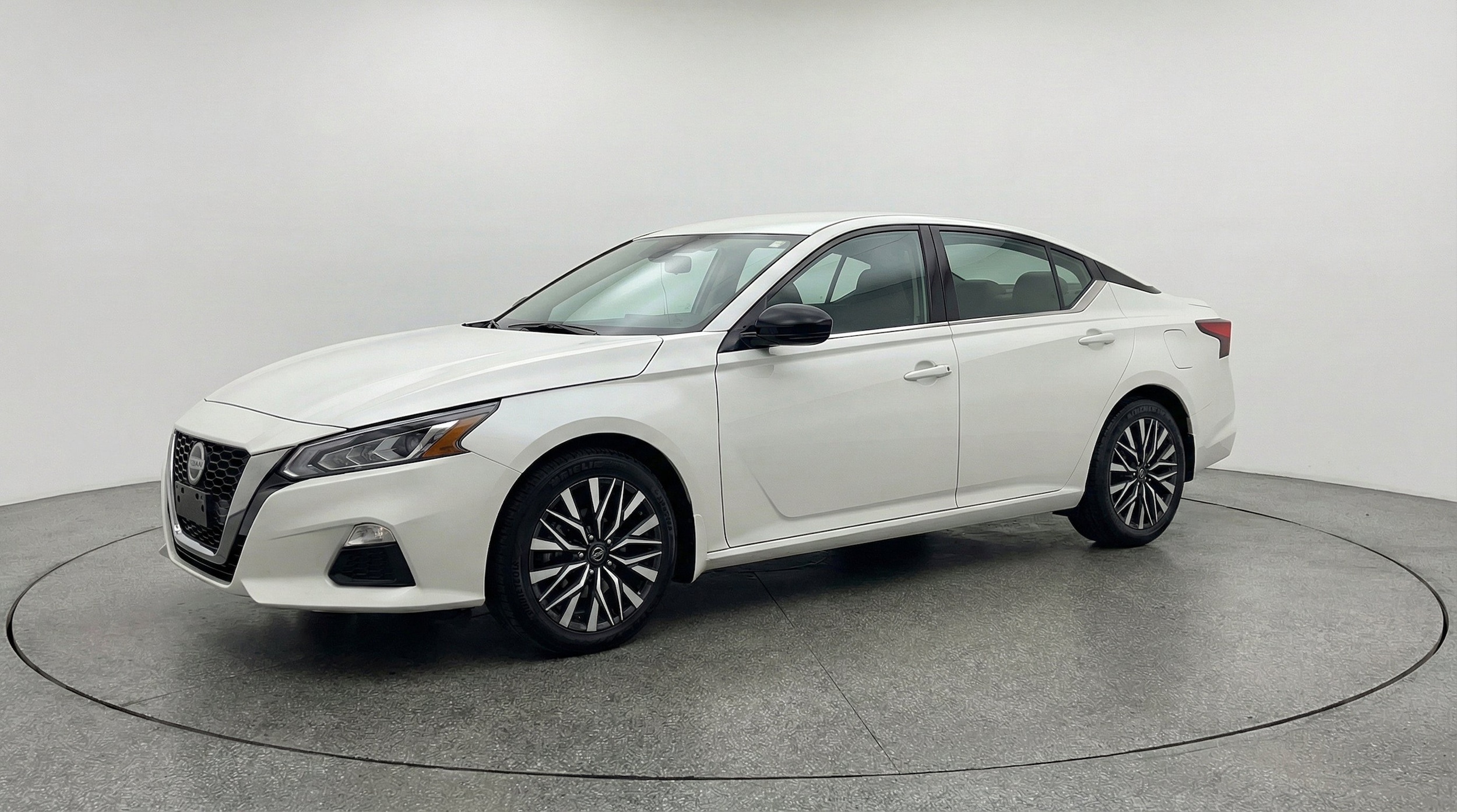 Thumbnail: 2025 Nissan Altima - 3