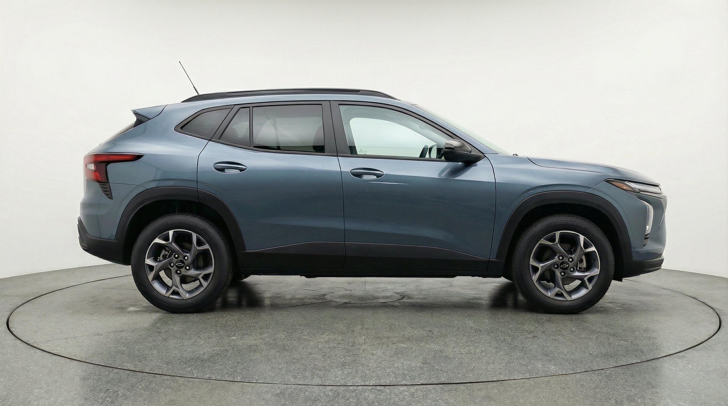 Thumbnail: 2025 Chevrolet Trax - 11