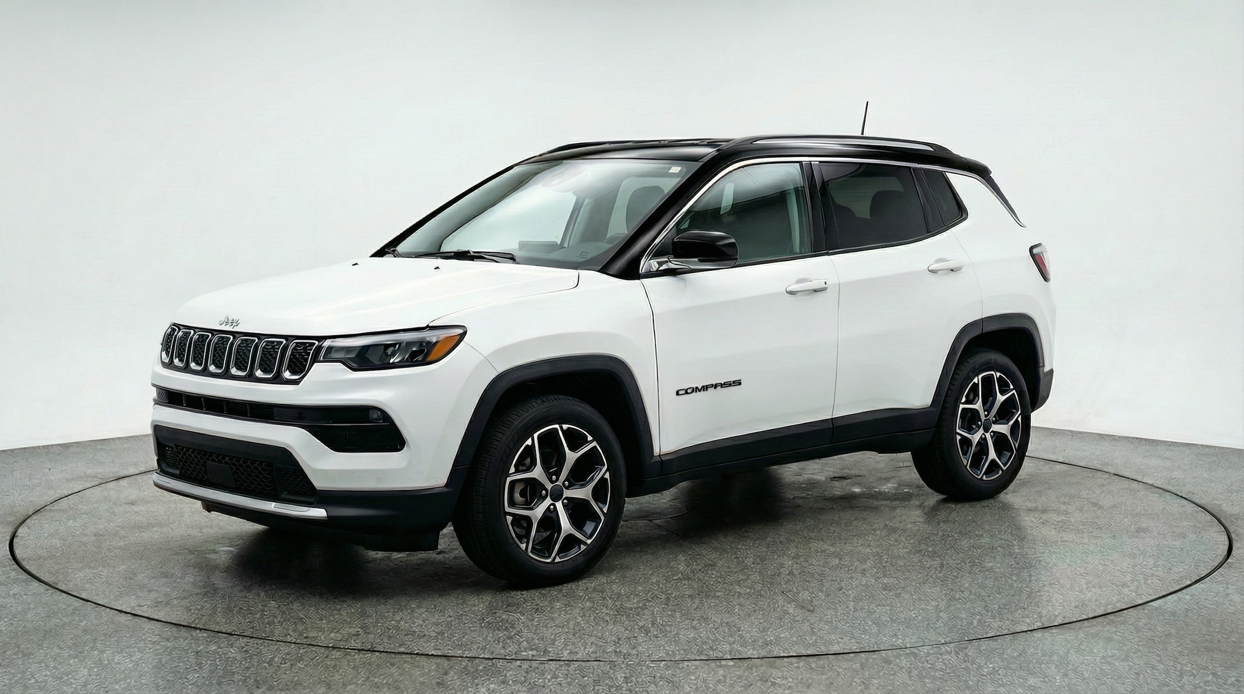 Thumbnail: 2025 Jeep Compass - 3