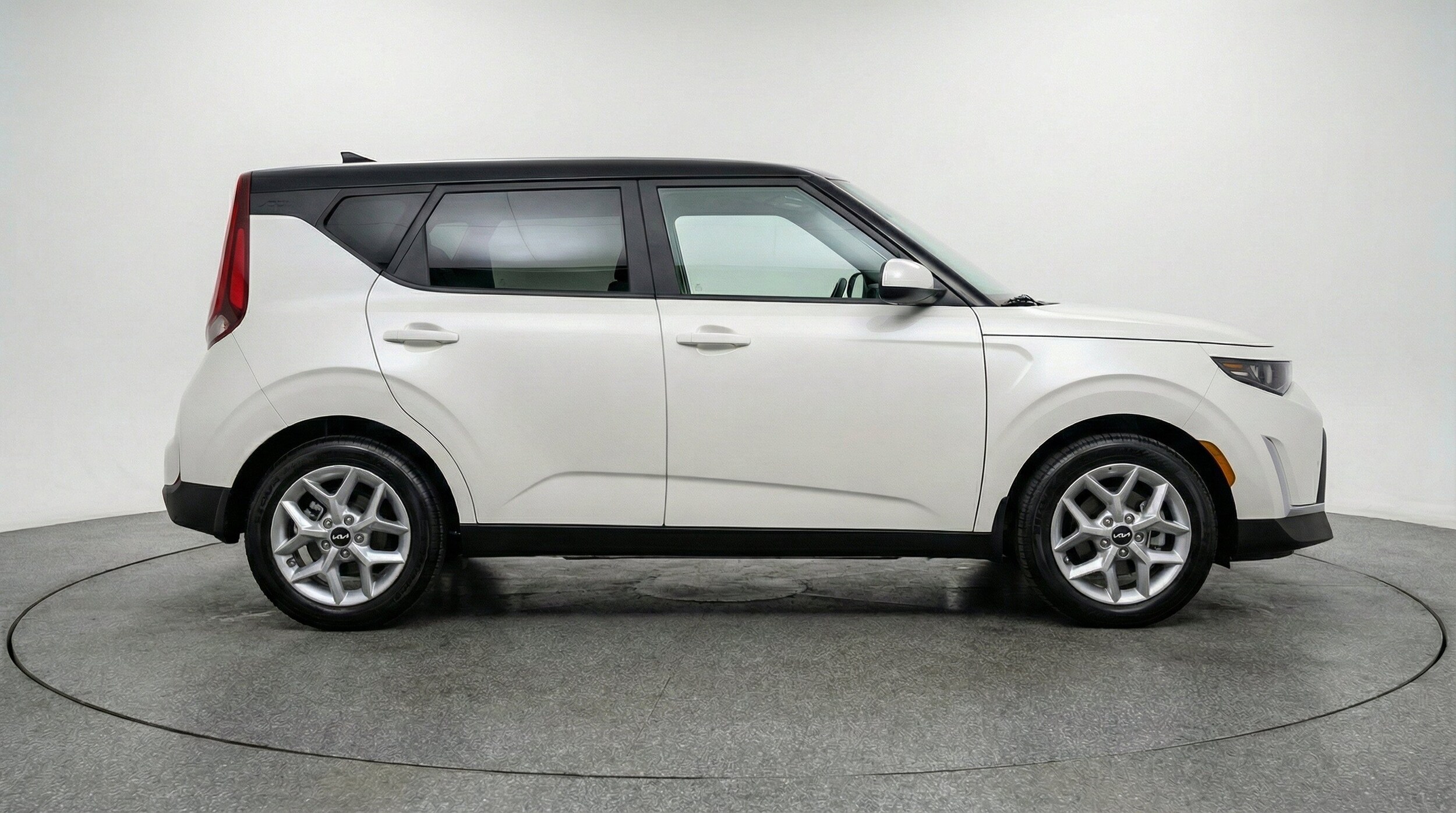 Thumbnail: 2025 Kia Soul - 11