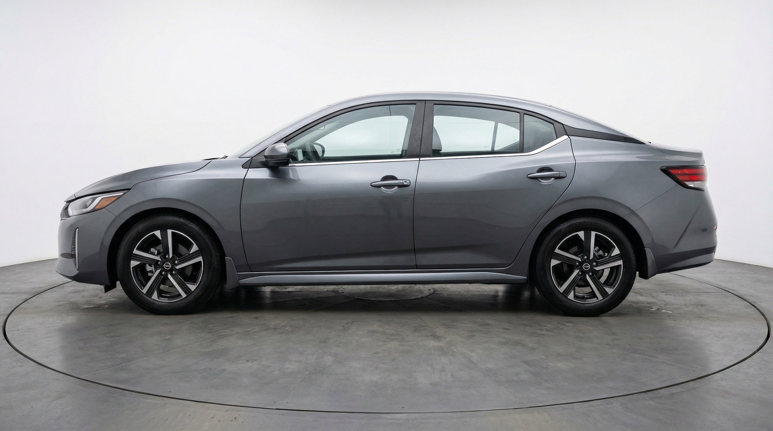 Thumbnail: 2025 Nissan Sentra - 5