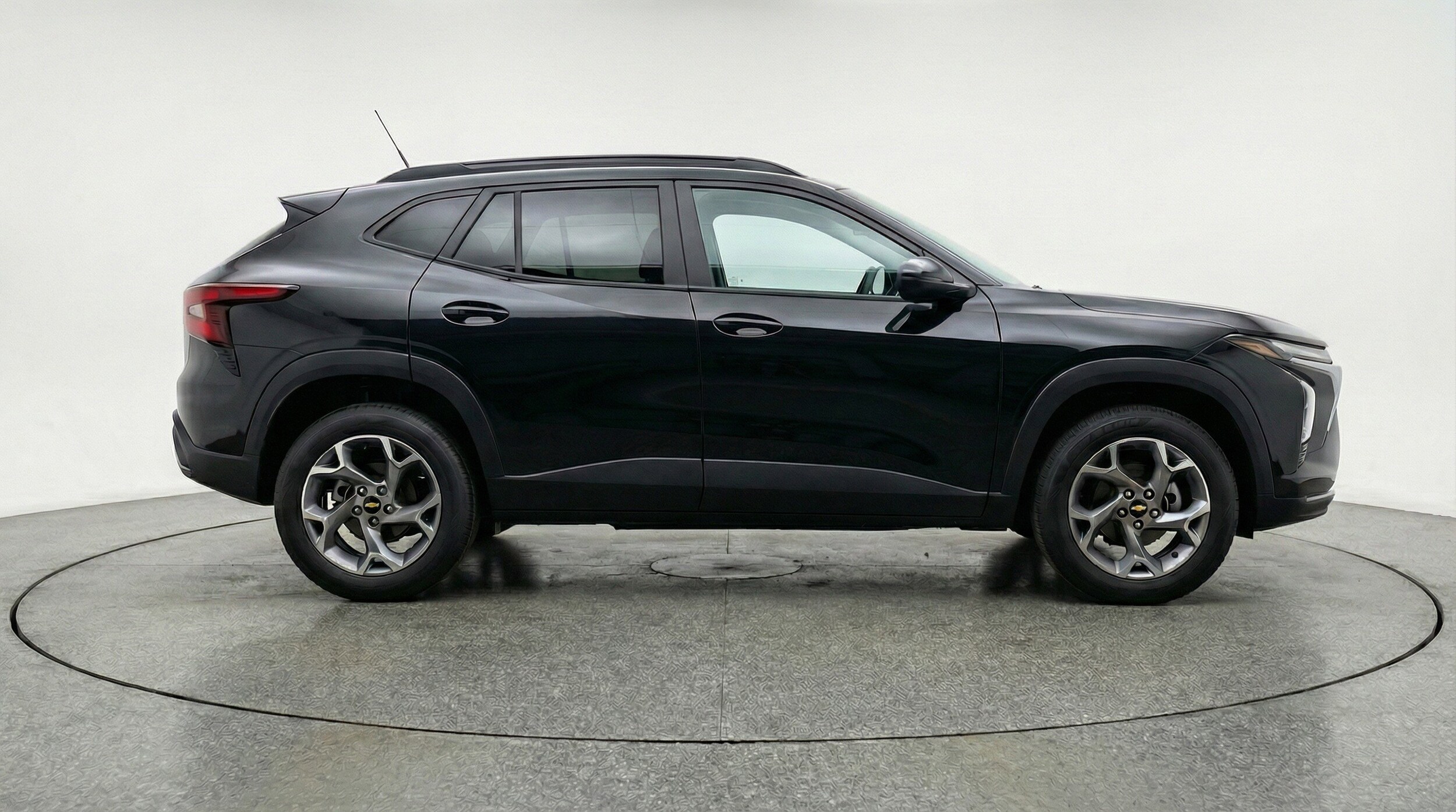 Thumbnail: 2025 Chevrolet Trax - 11