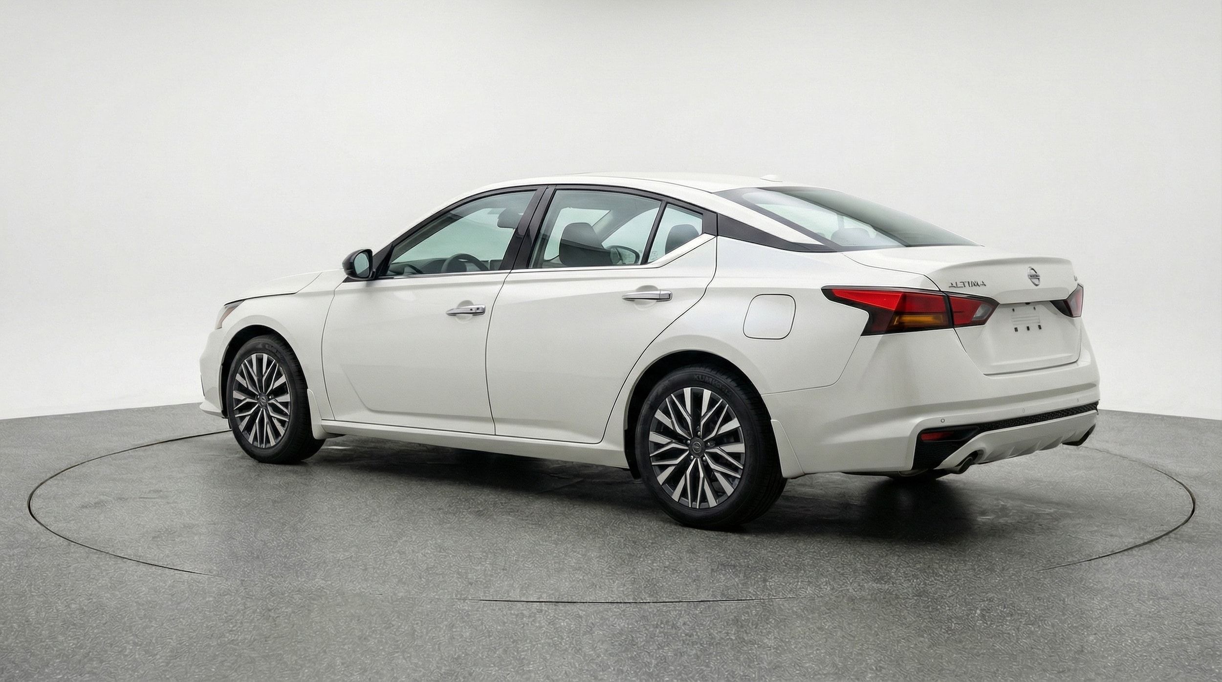 Thumbnail: 2025 Nissan Altima - 5