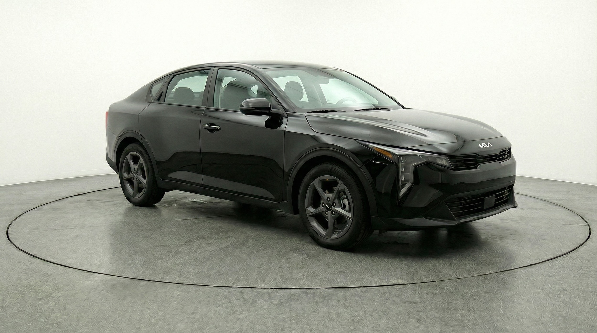 Thumbnail: 2025 Kia K4 - 1